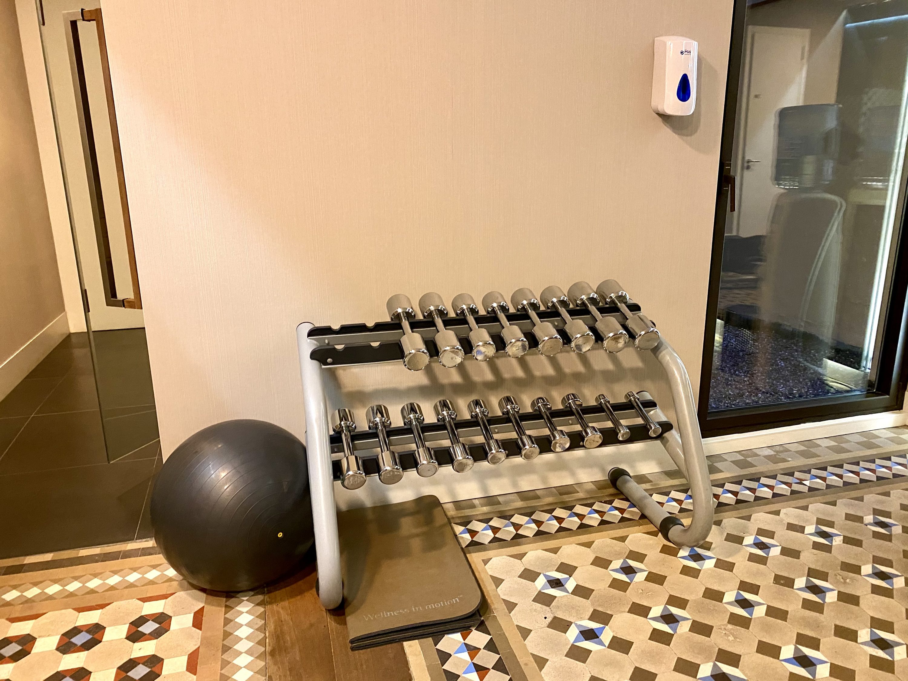 Alexandra Hotel Barcelona Curio Collection by Hilton weights selection