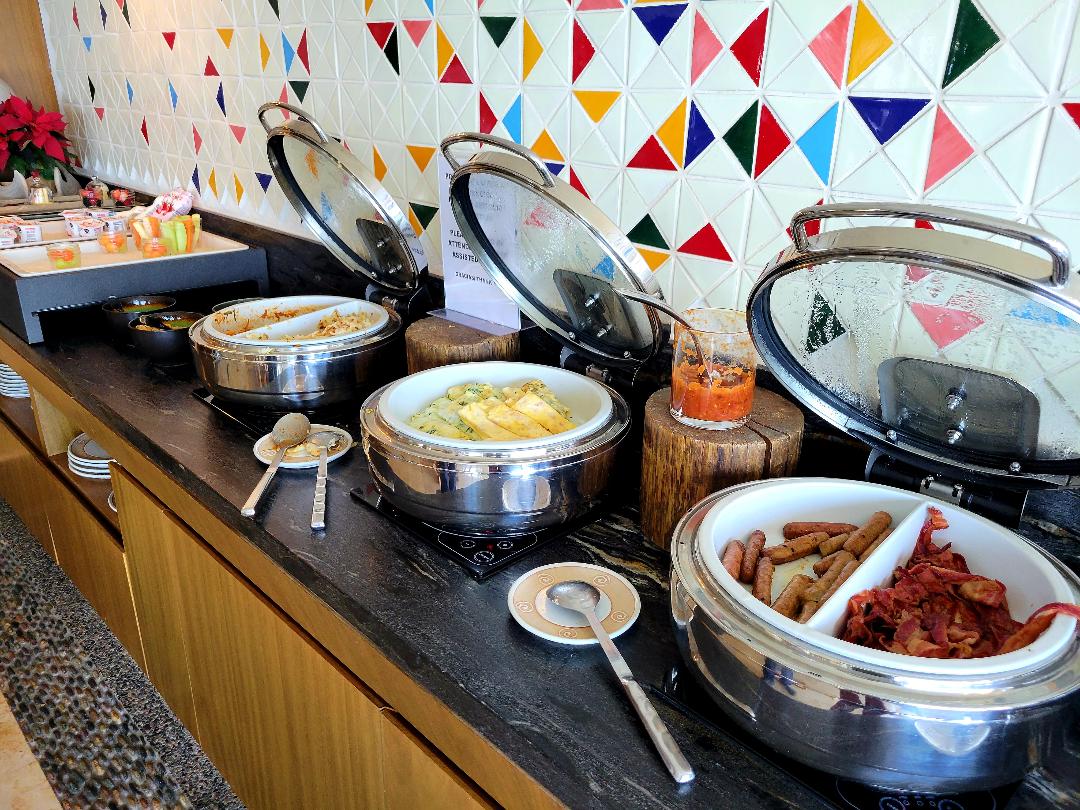Sheraton Buganvilias Resort Club Lounge Breakfast food lounge