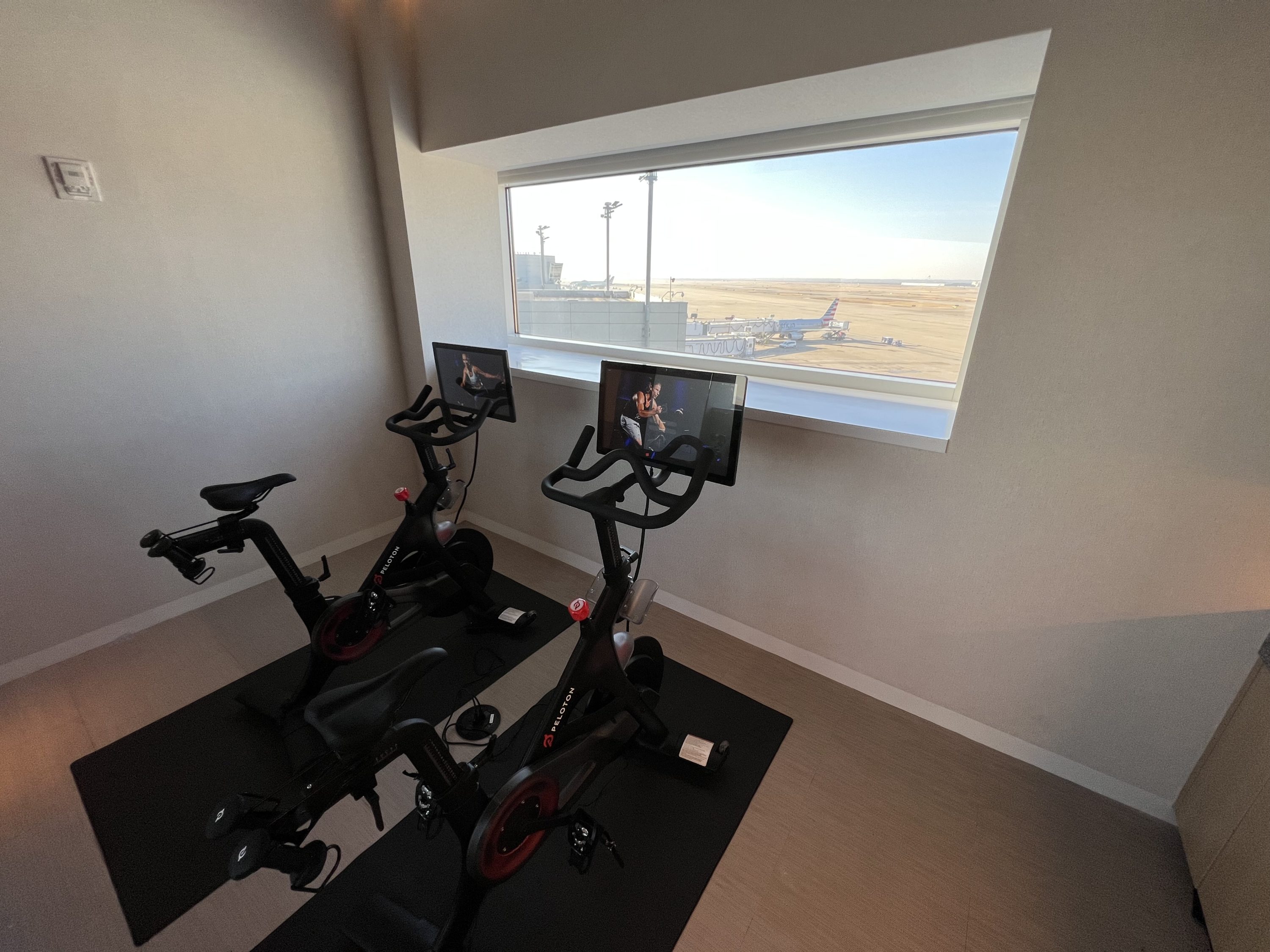 Capital One Lounge DFW Exercise Room