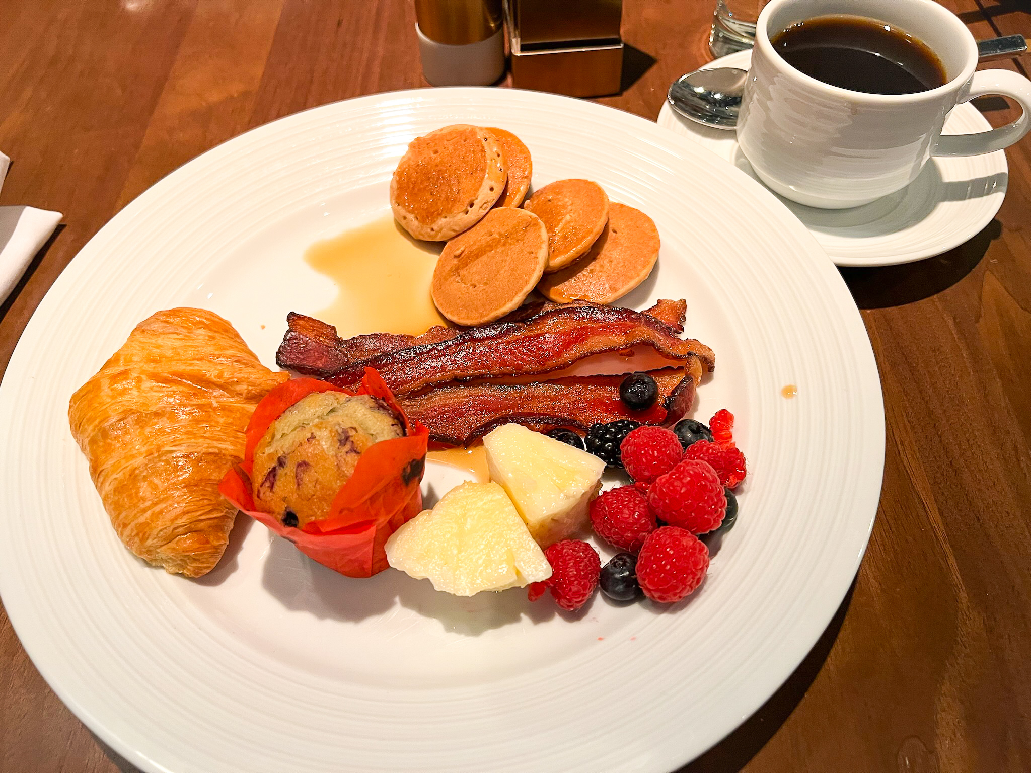 Conrad New York Midtown breakfast at Dabble