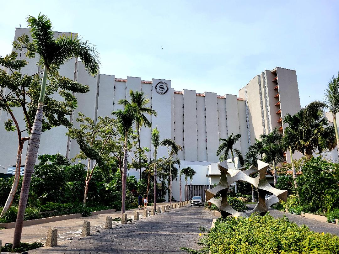 Sheraton Buganvilias Resort Drive