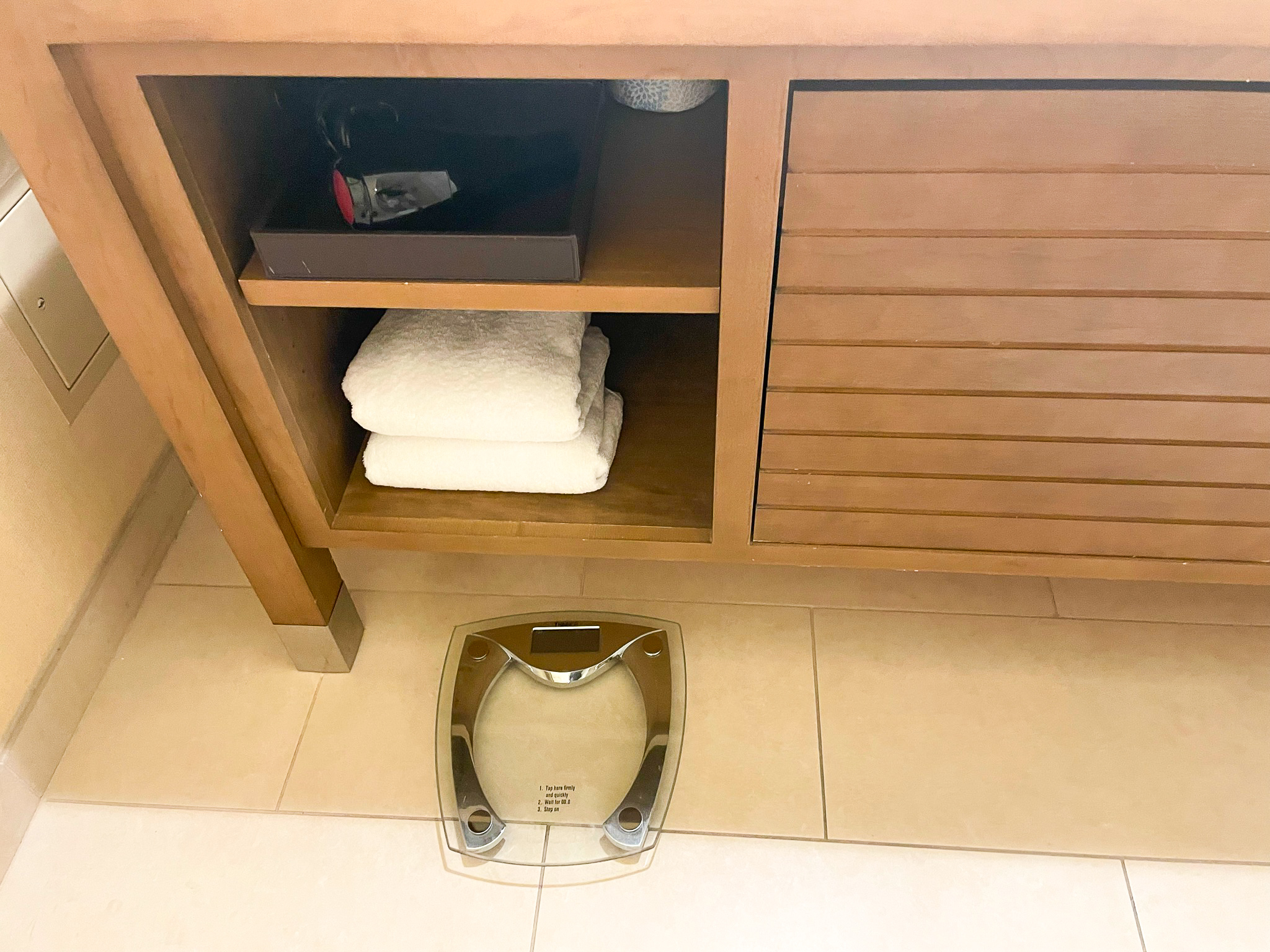 Hyatt Regency Orlando bathroom scale