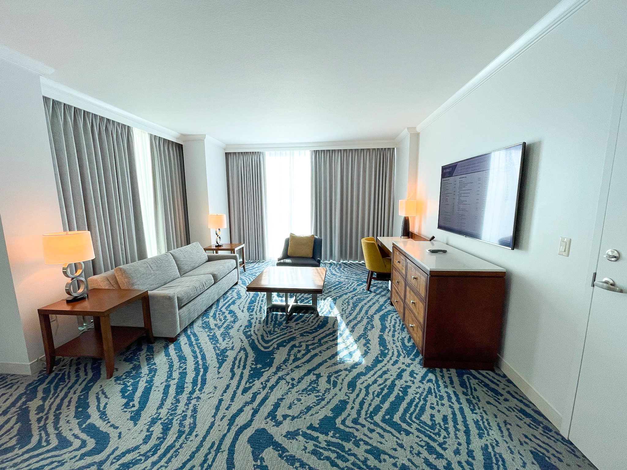 Hyatt Regency Orlando suite living room