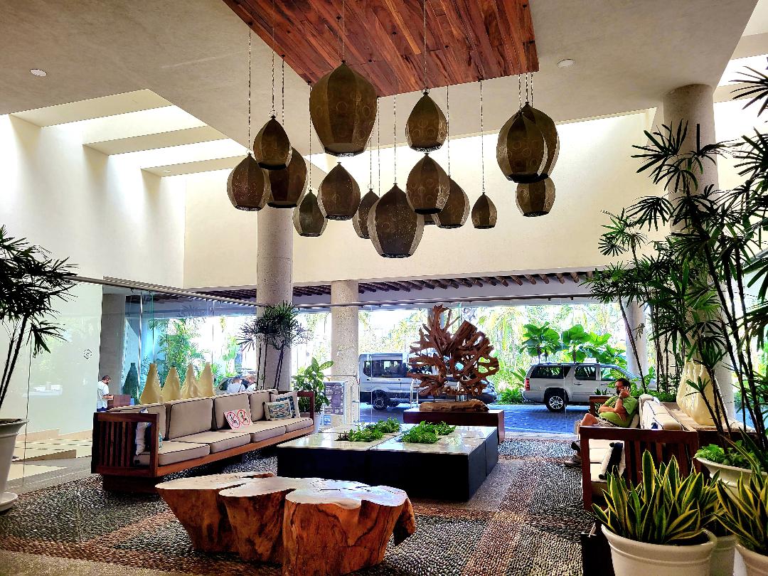 Sheraton Buganvilias Resort Lobby