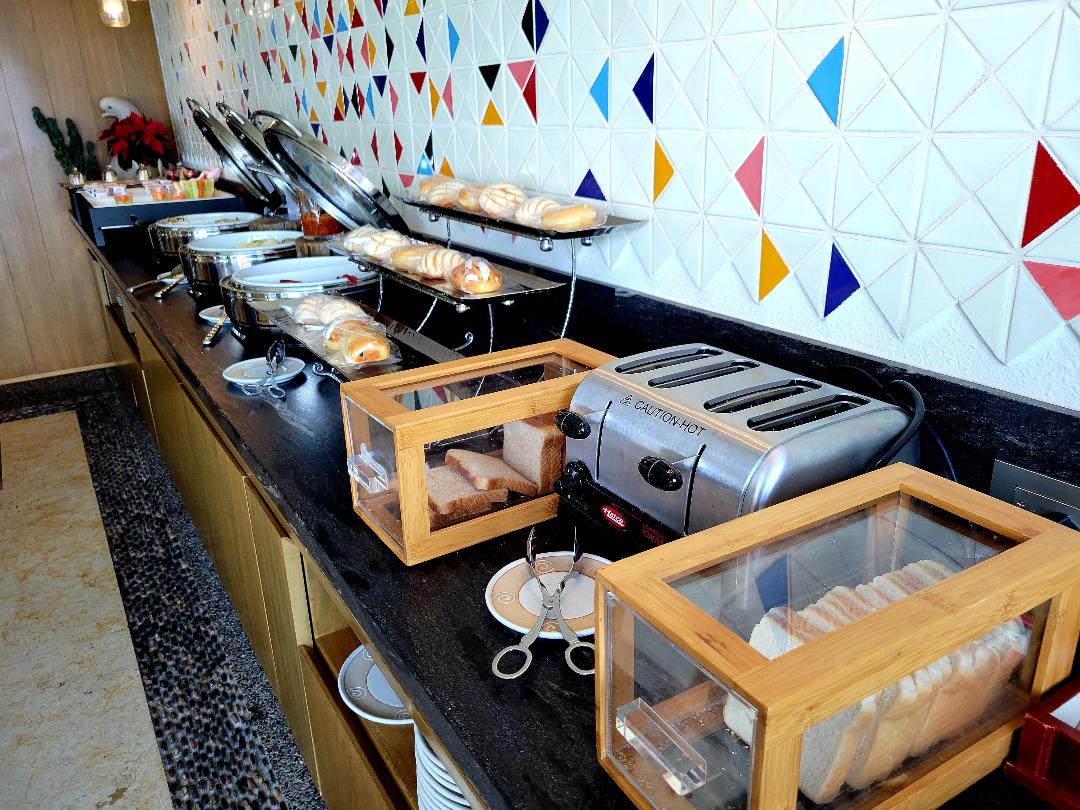Sheraton Buganvilias Resort Club Lounge Breakfast