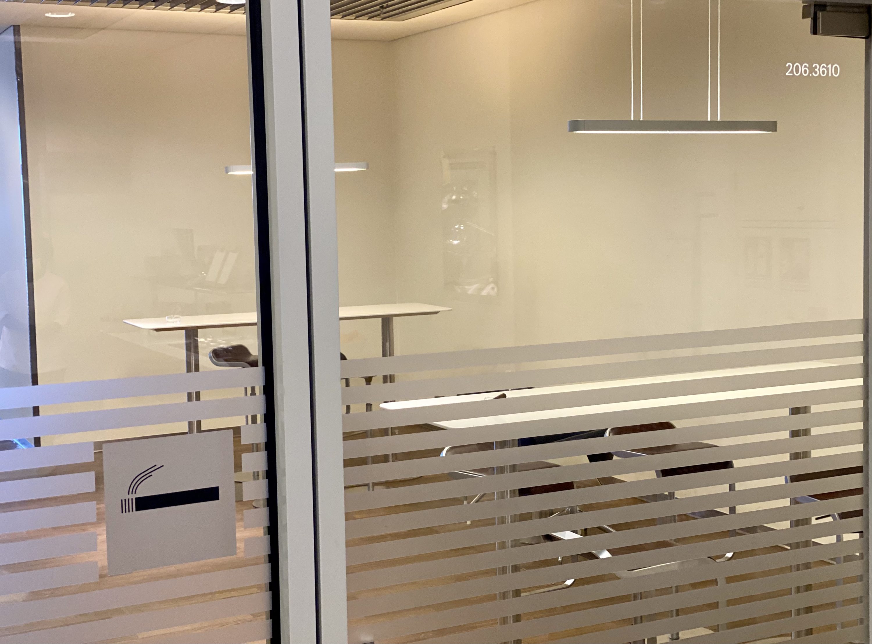 Lufthansa Senator Lounge B Frankfurt smoking room