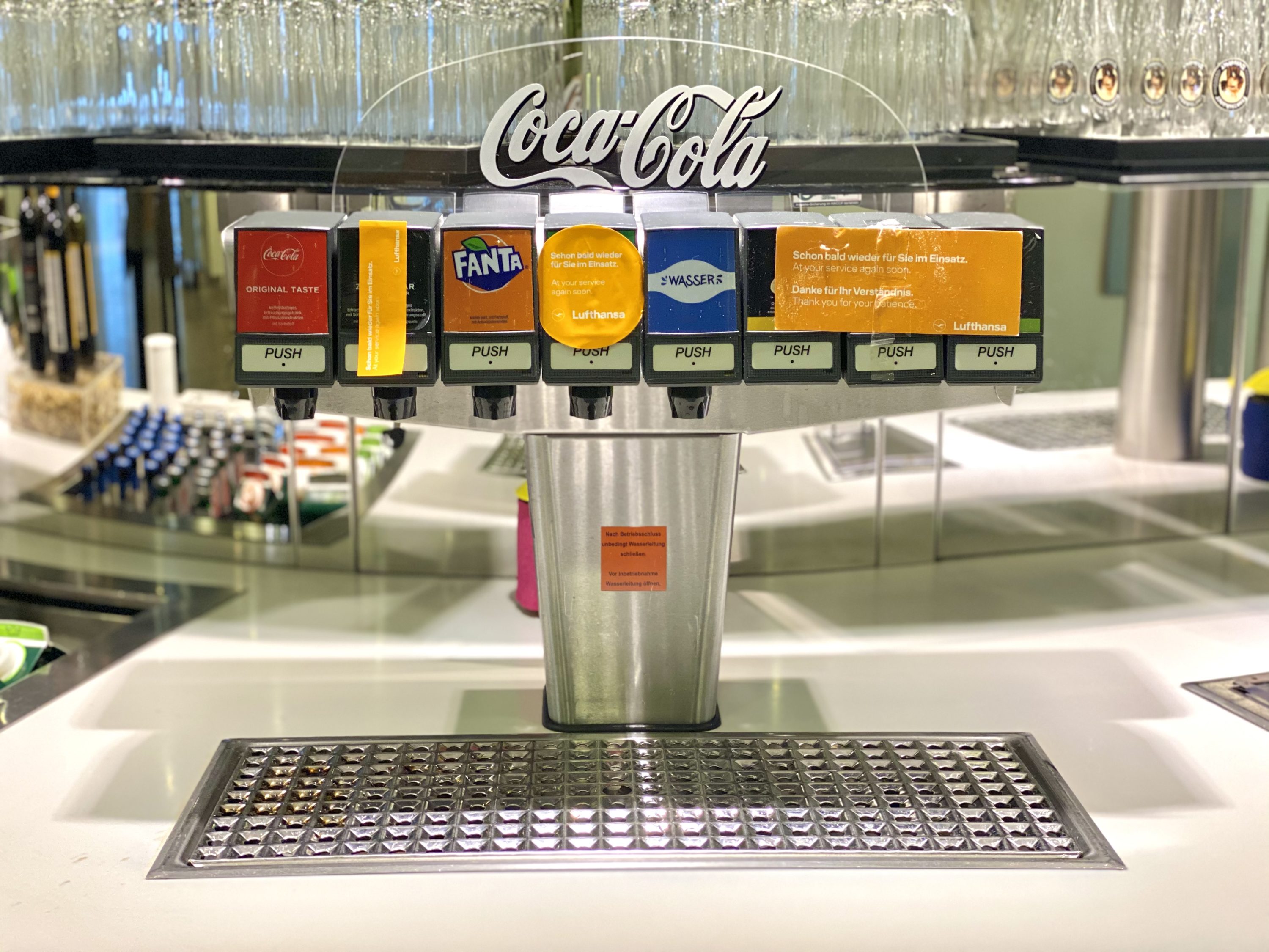 Lufthansa Senator Lounge B Frankfurt soda station