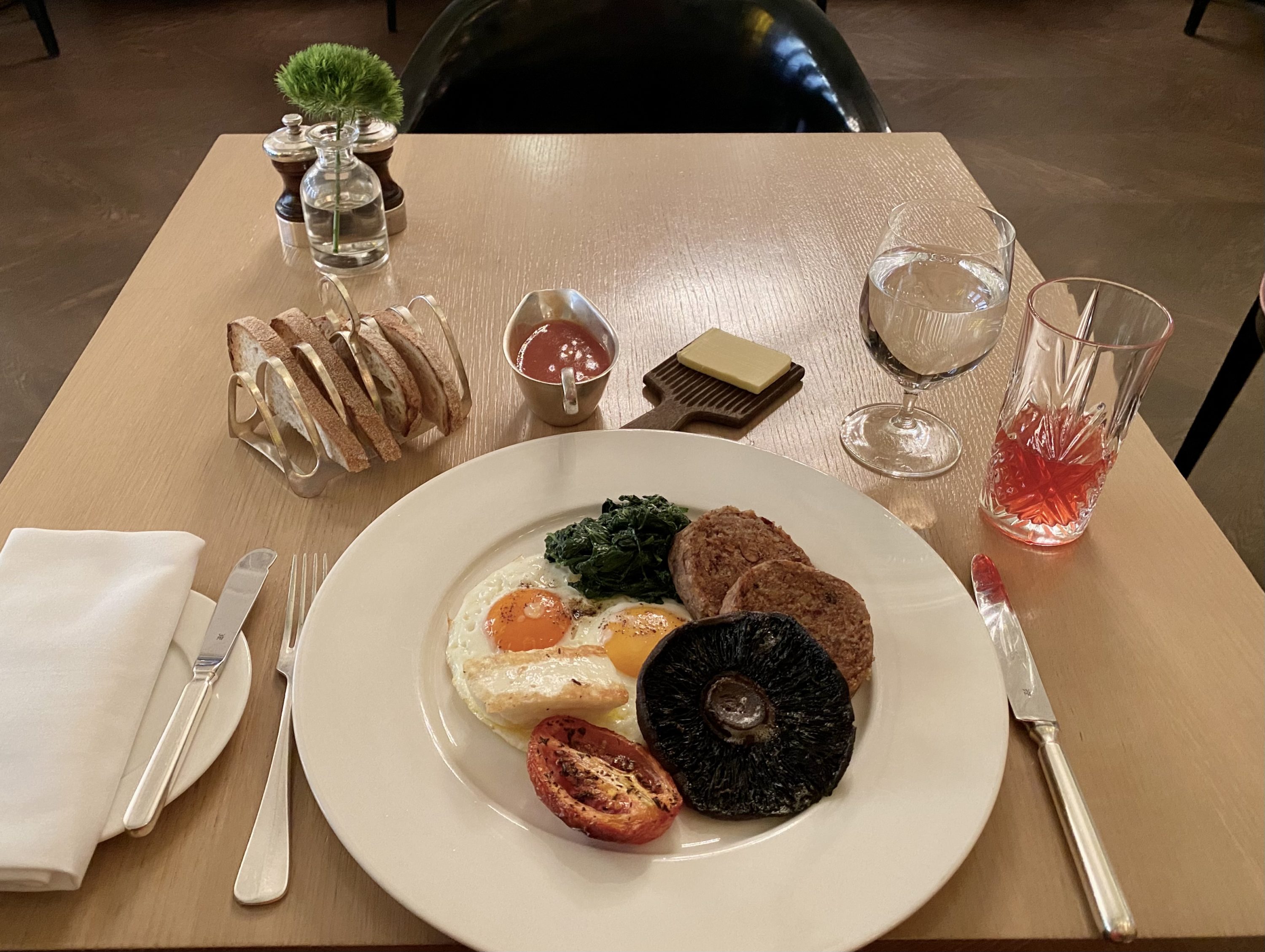 The London EDITION Berners Tavern breakfast