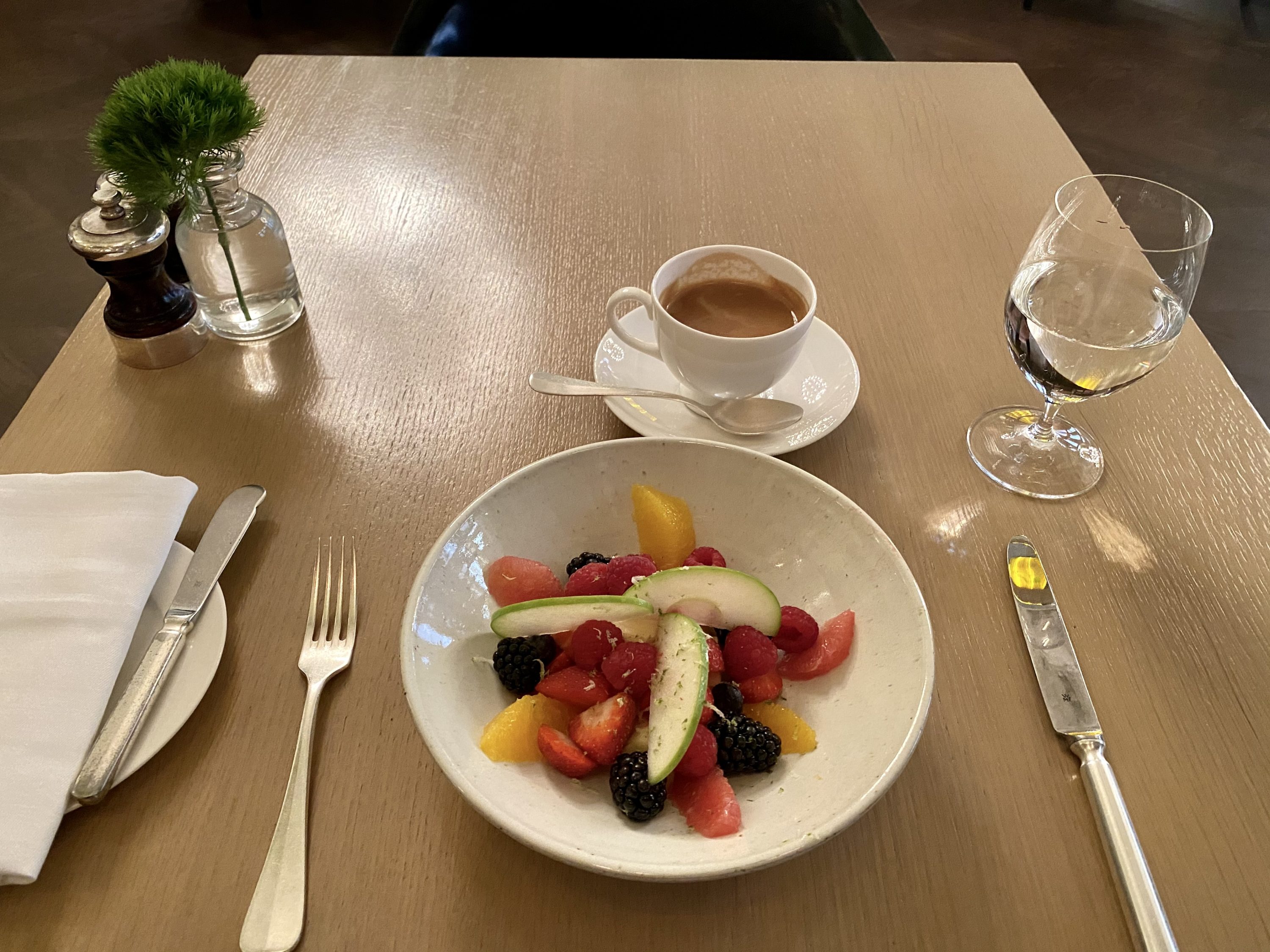 The London EDITION breakfast fruit