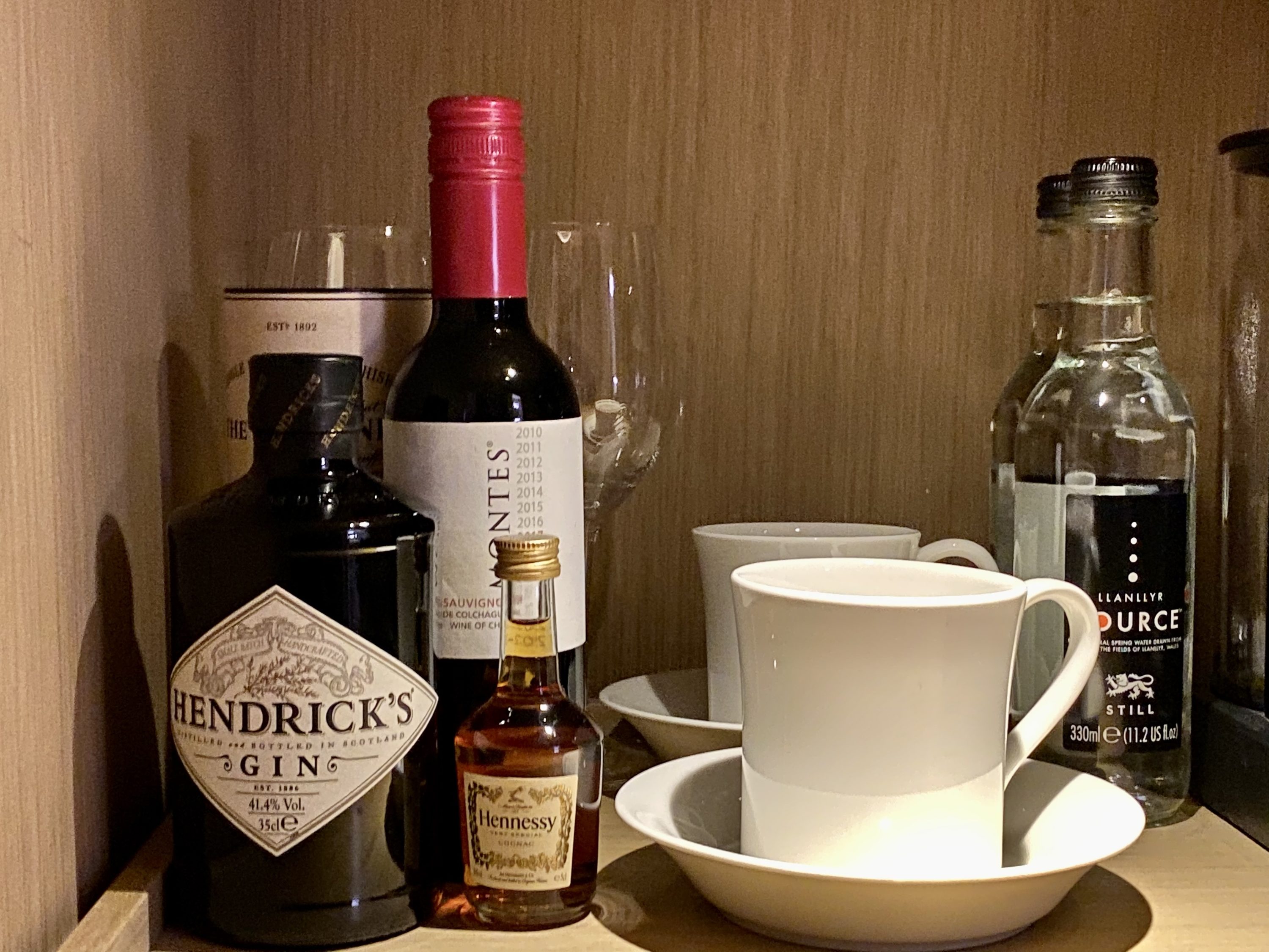 The London EDITION drinks close up