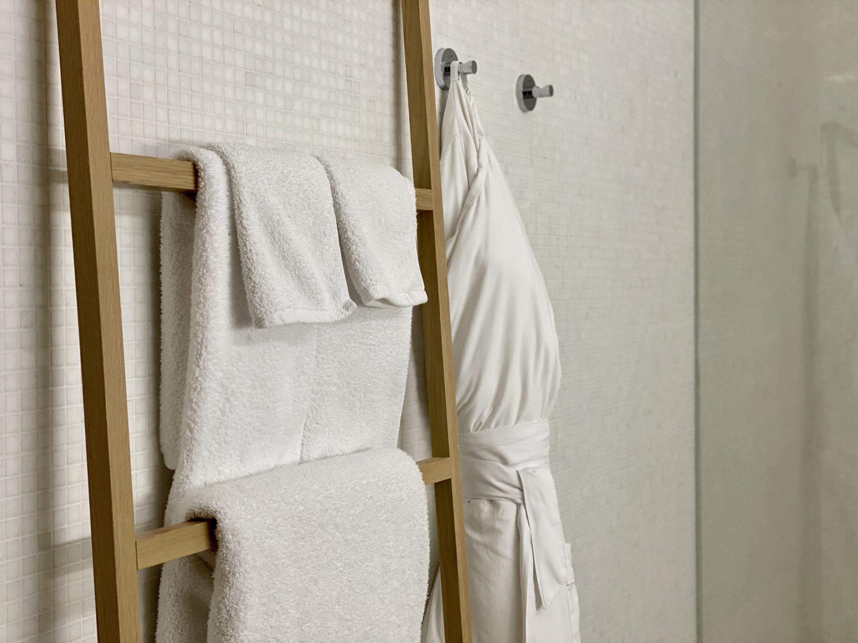 The London EDITION towels and robe