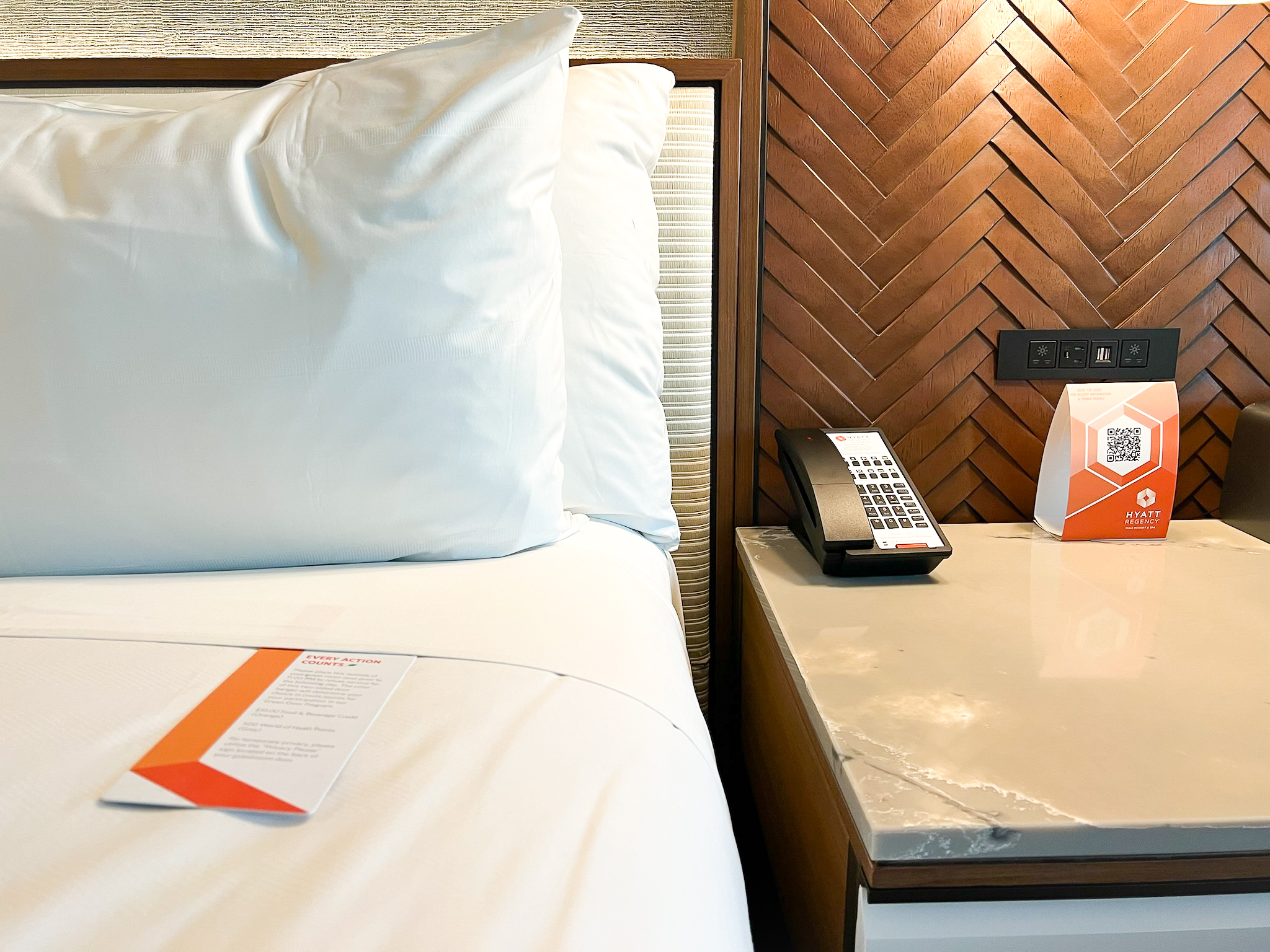 Hyatt Regency Maui Resort and Spa Bed and table