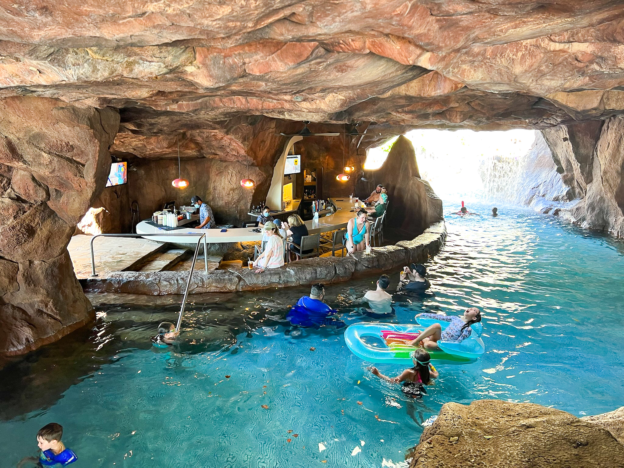 Hyatt Regency Maui Resort and Spa Grotto Bar
