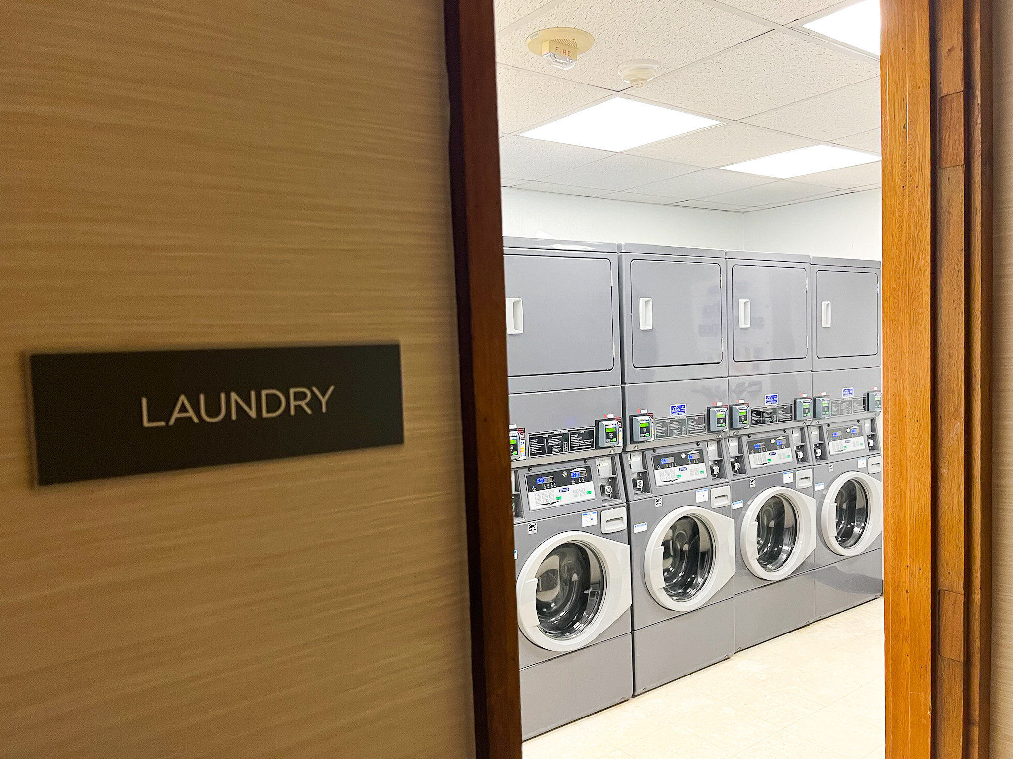 Hyatt Regency Maui Resort and Spa Laundry room sign