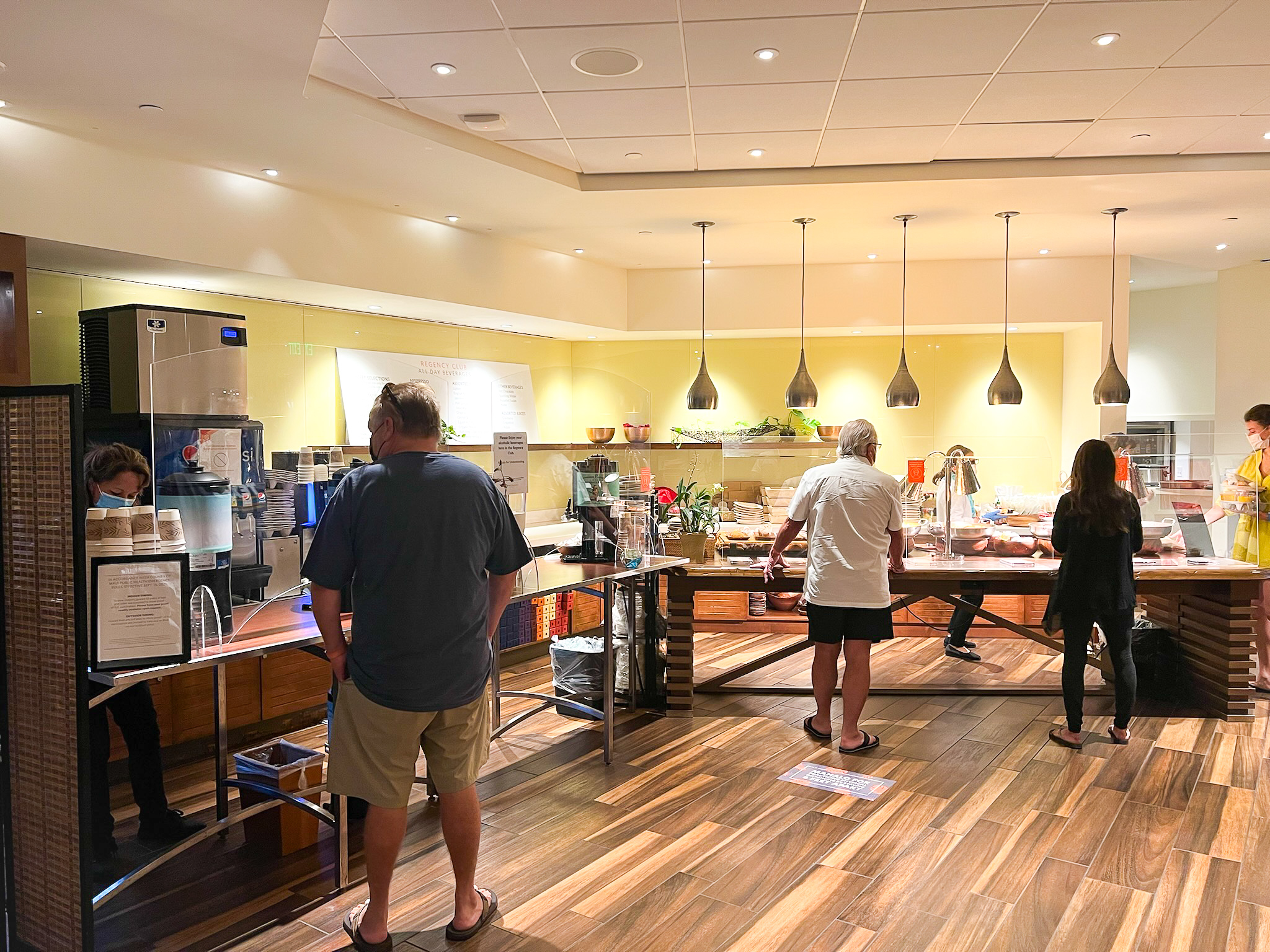 Hyatt Regency Maui Resort and Spa Regency Club line