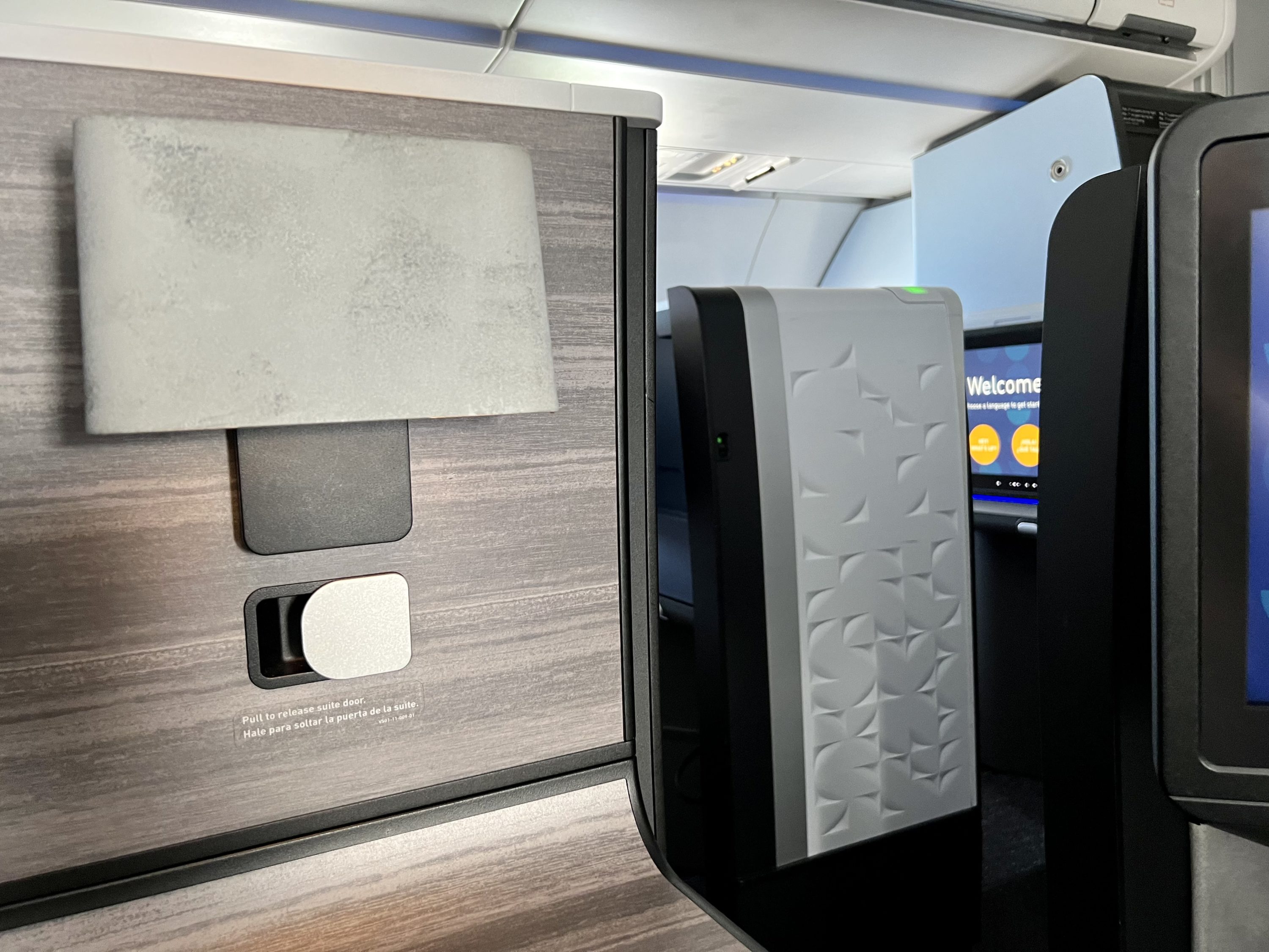 JetBlue Mint A321LR seat door open