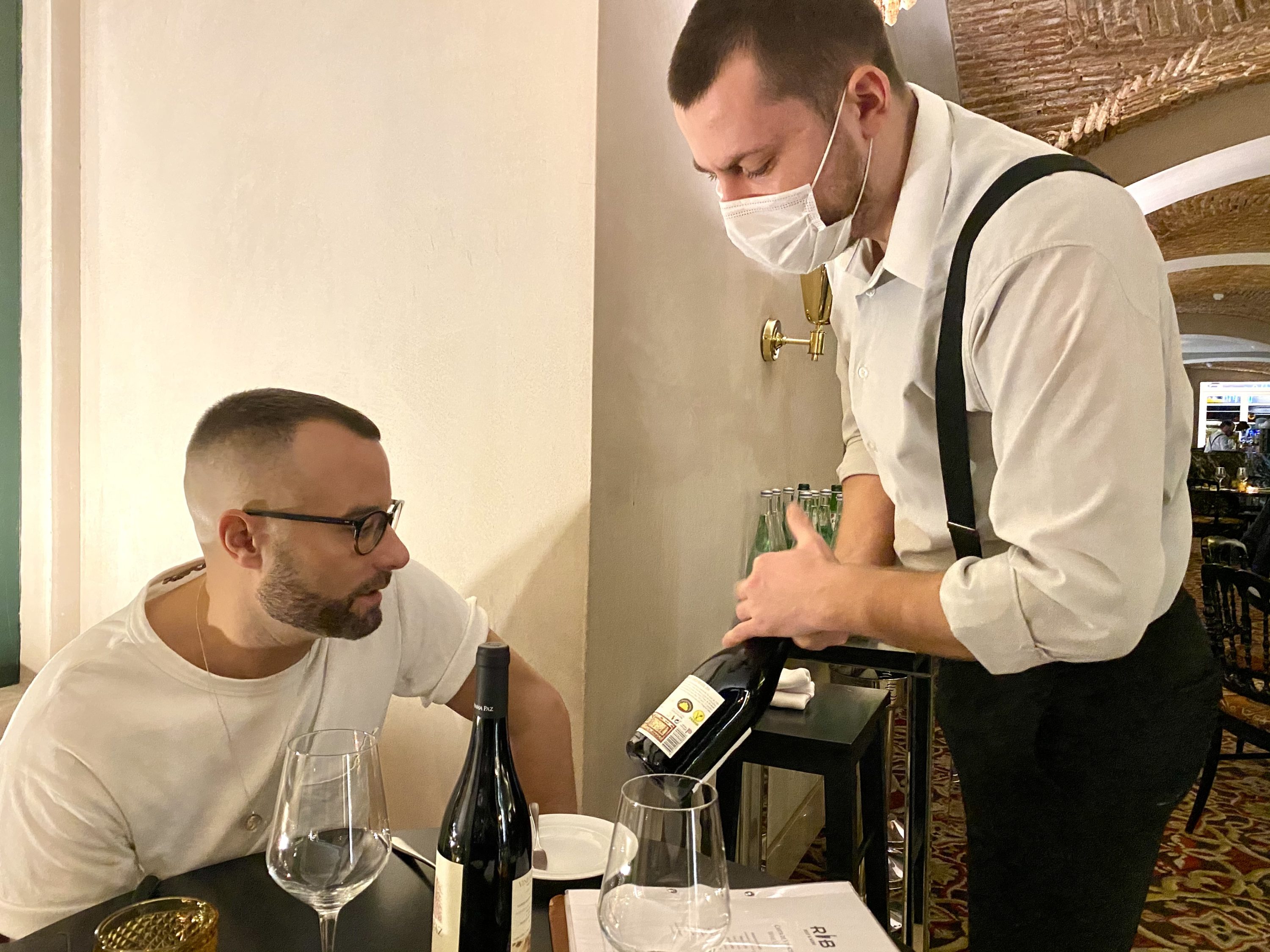 Pousada de Lisboa Small Luxury Hotels of the World dinner service
