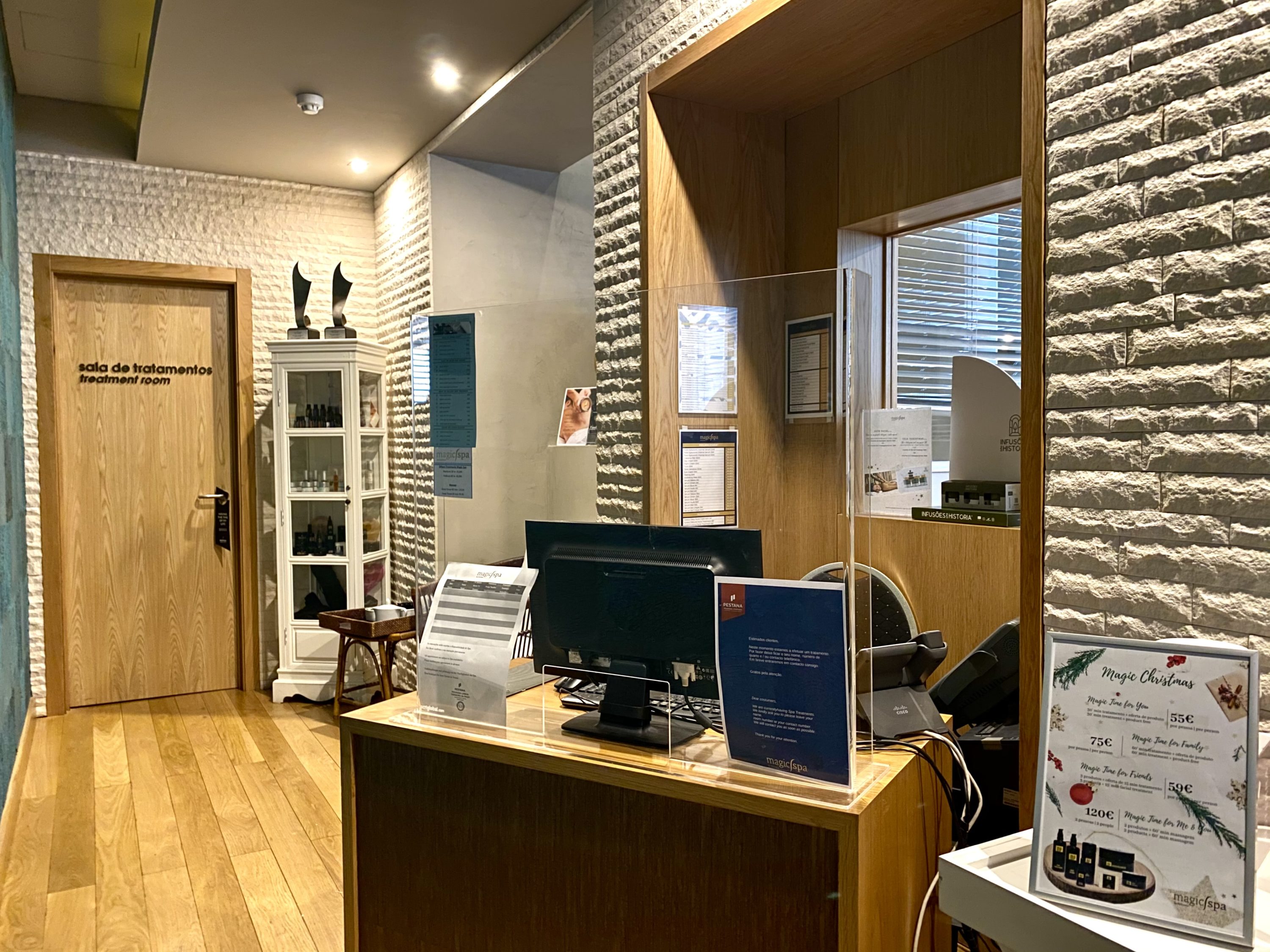 Pousada de Lisboa Small Luxury Hotels of the World spa entrance
