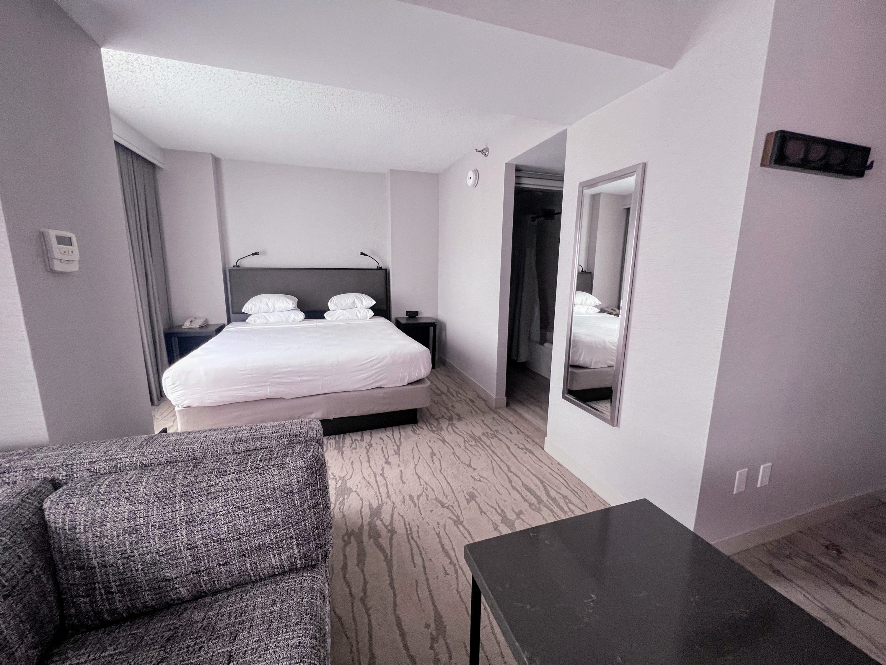 1 king bedroom at Hyatt Regency Deerfield