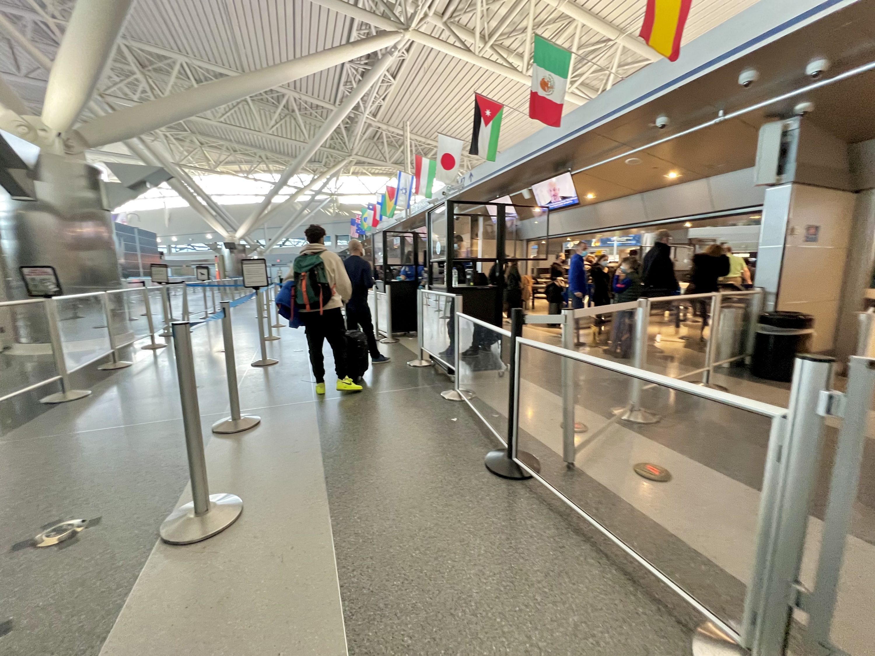 American Airlines Flagship Business JFK no line at security