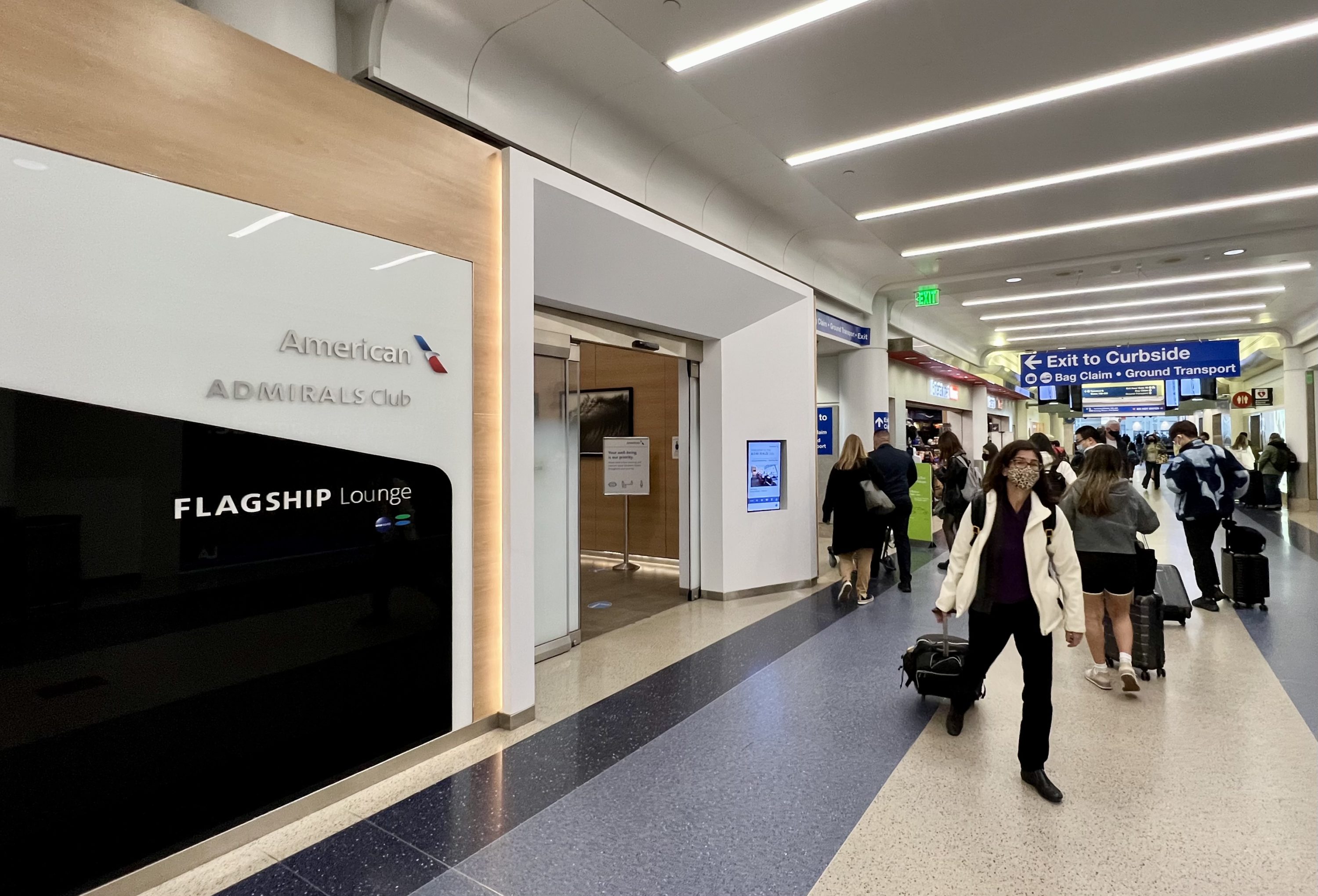 American Airlines Flagship First LAX Lounge Entry