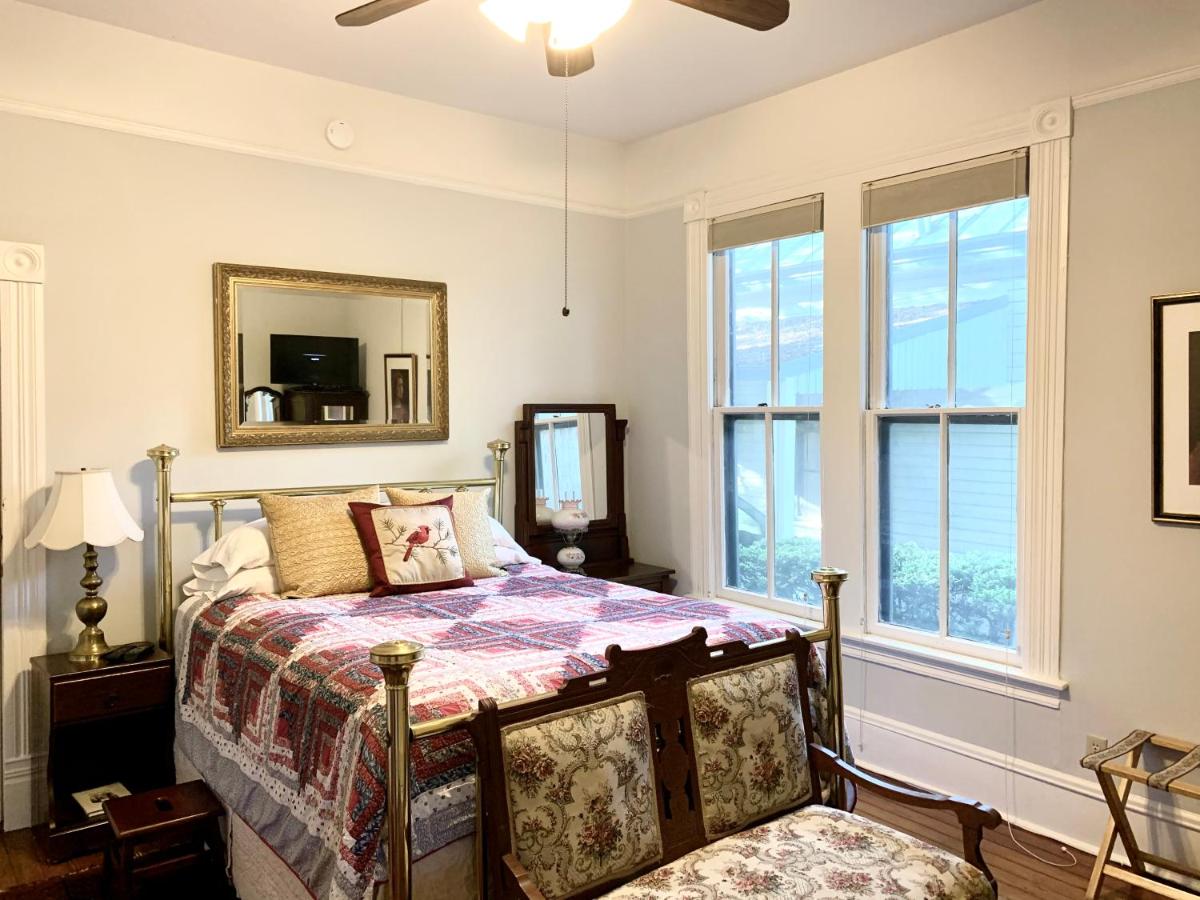 Brackenridge House