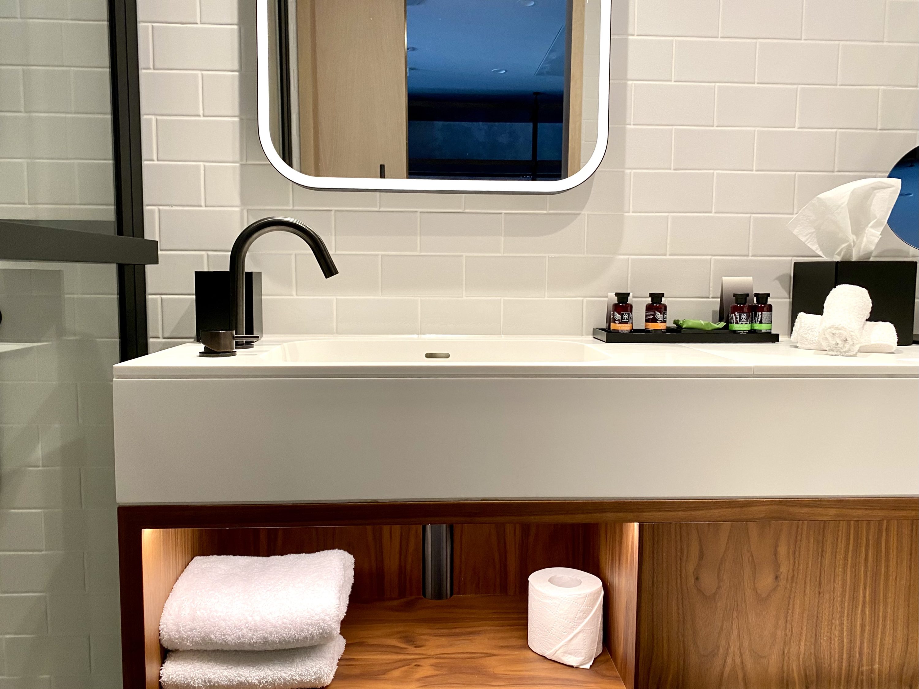 Canopy by Hilton London City bathroom sink