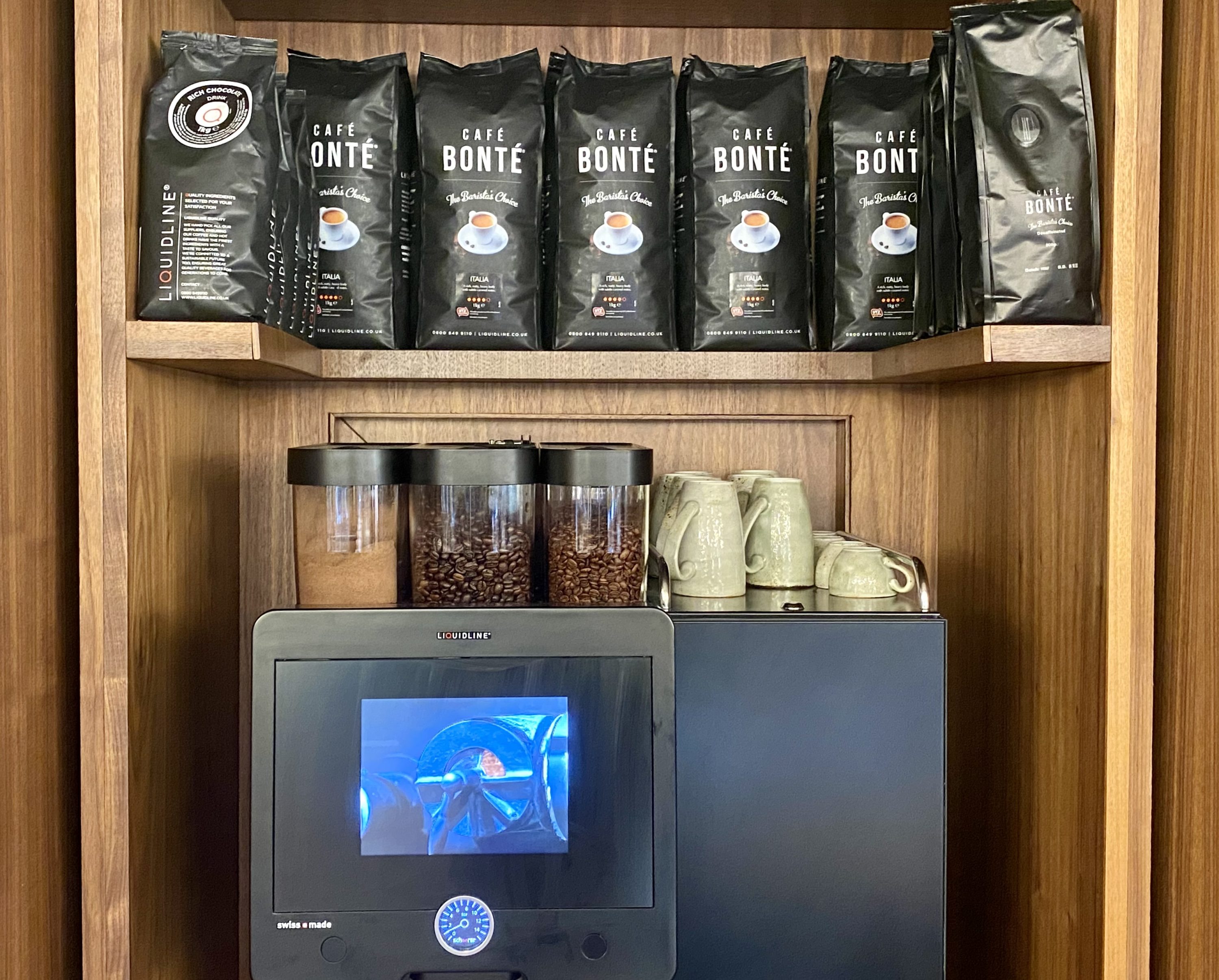 Canopy by Hilton London City breakfast coffee machine