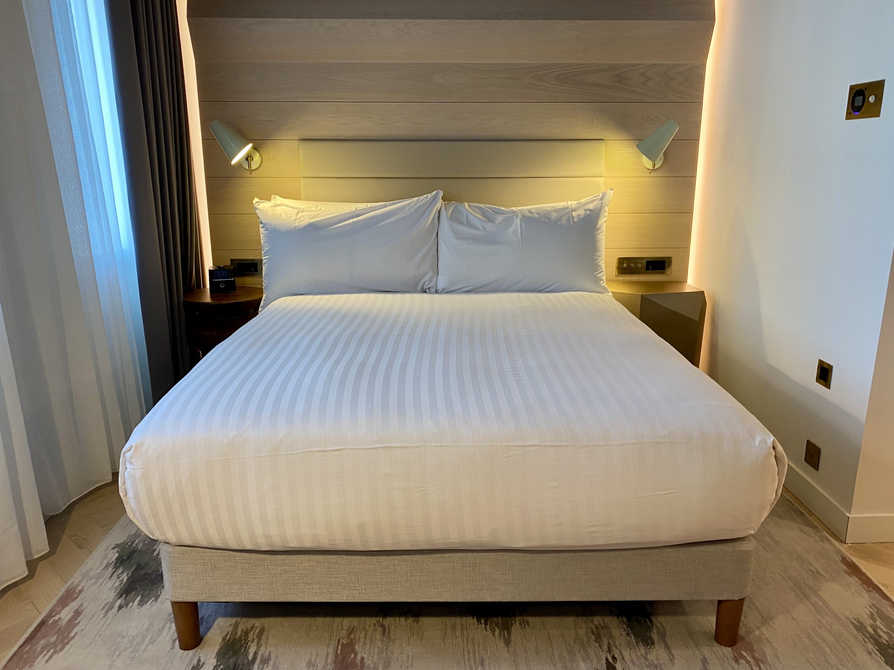Canopy by Hilton London City room bed
