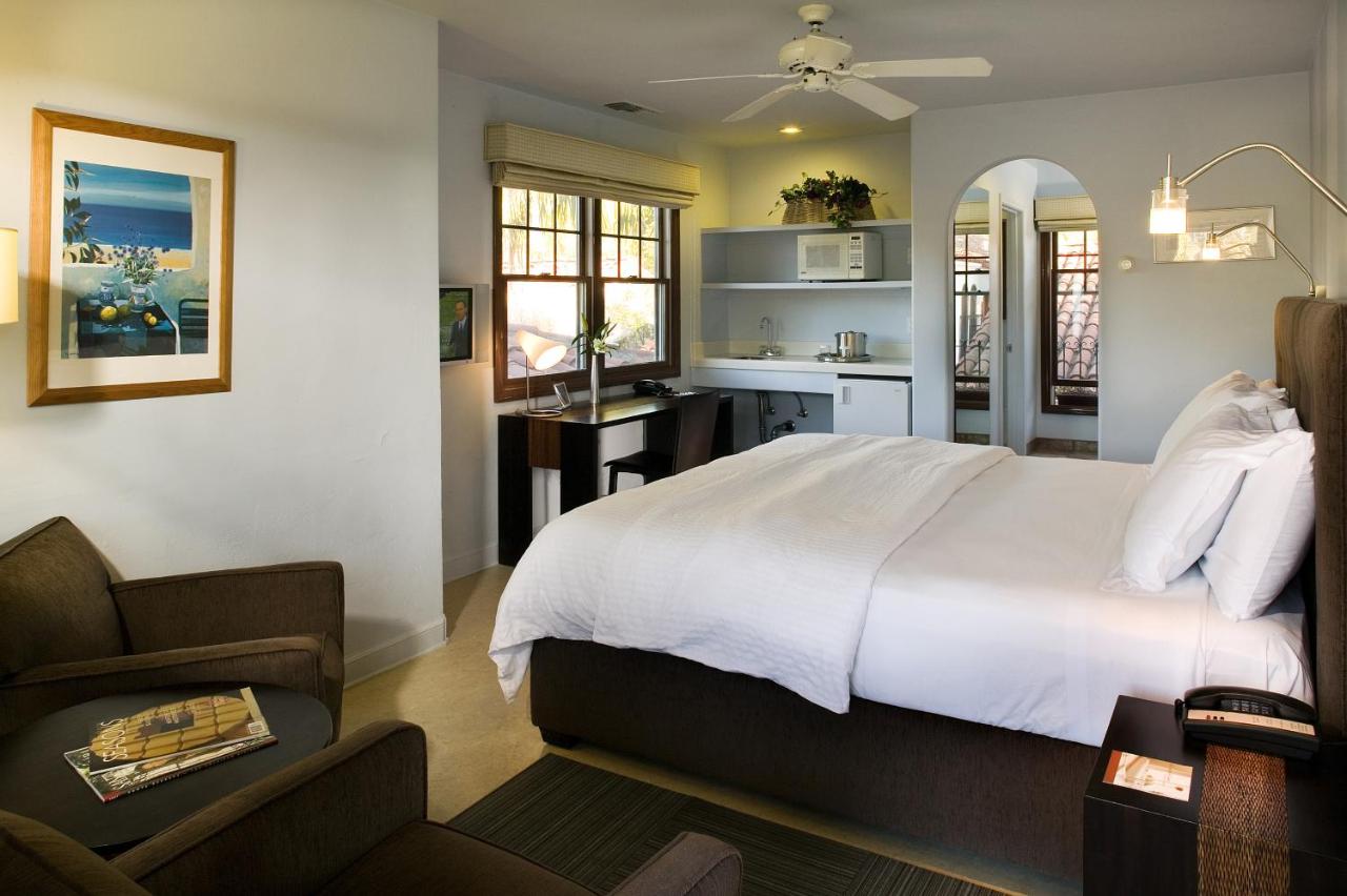 Casa del Mar Inn