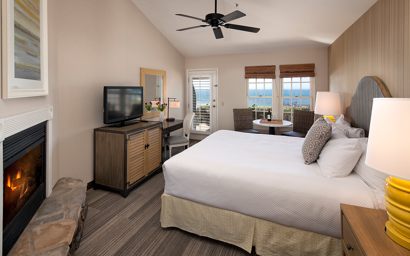 Cottage Inn by the Sea