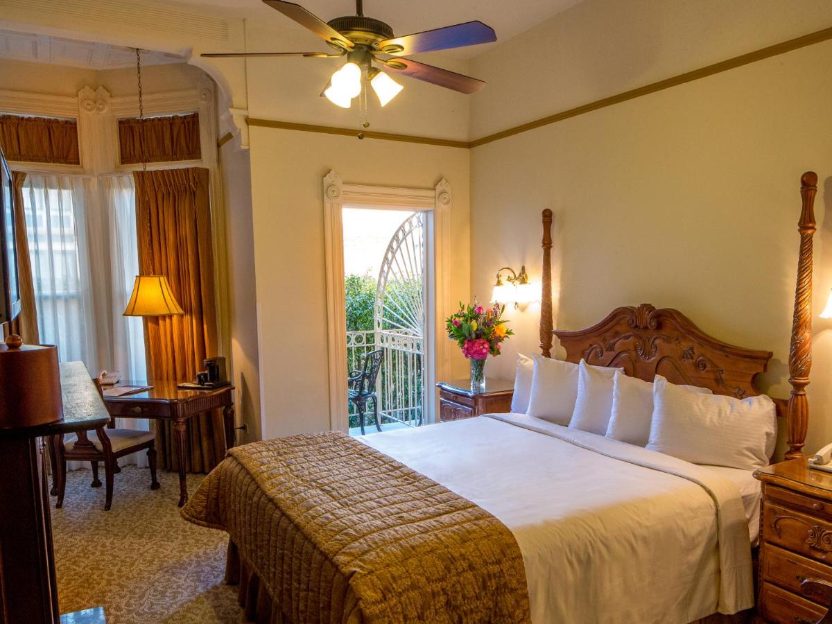 Horton Grand Hotel