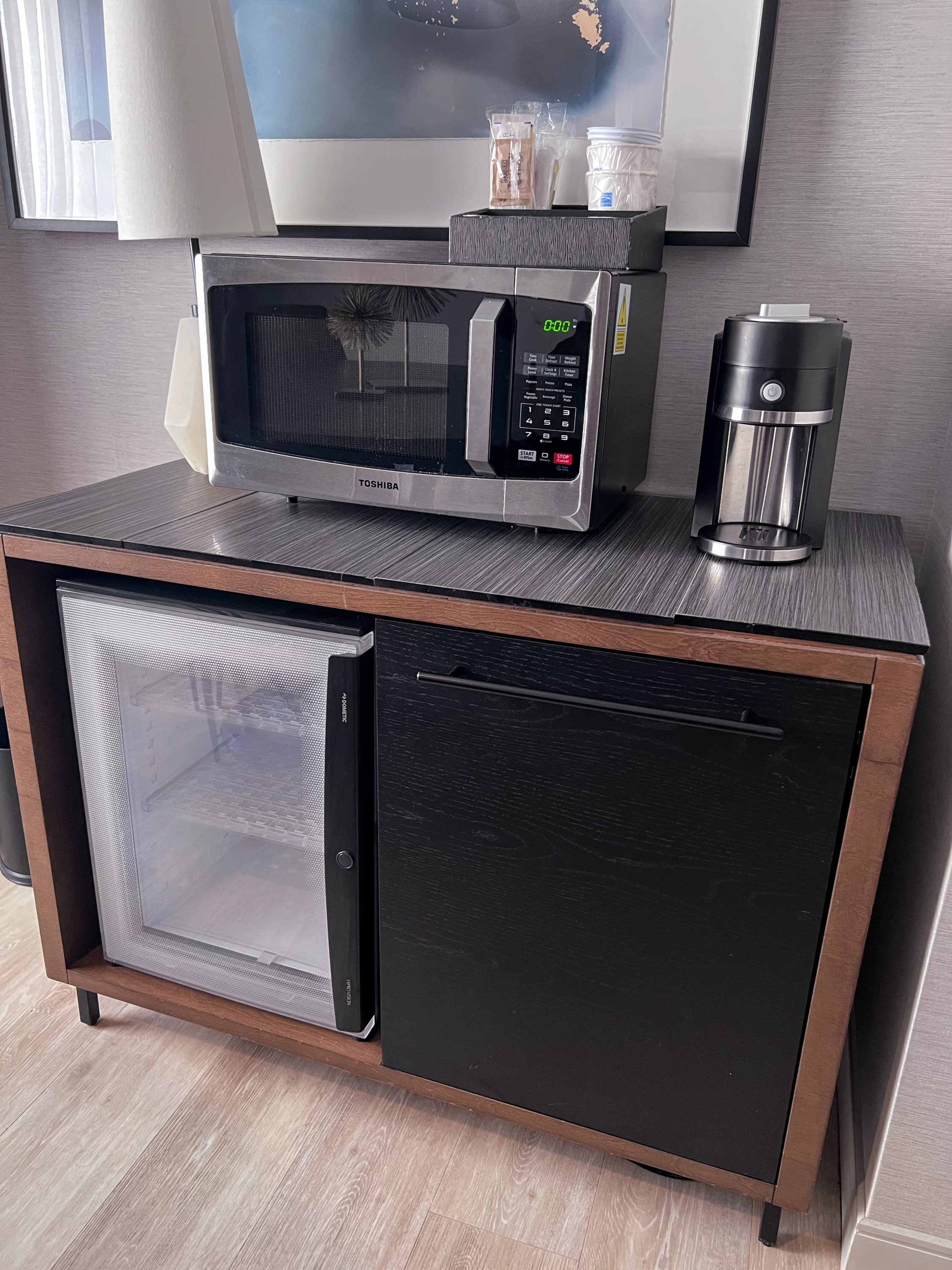 Hyatt Regency Deerfield 2 bedroom suite kitchenette