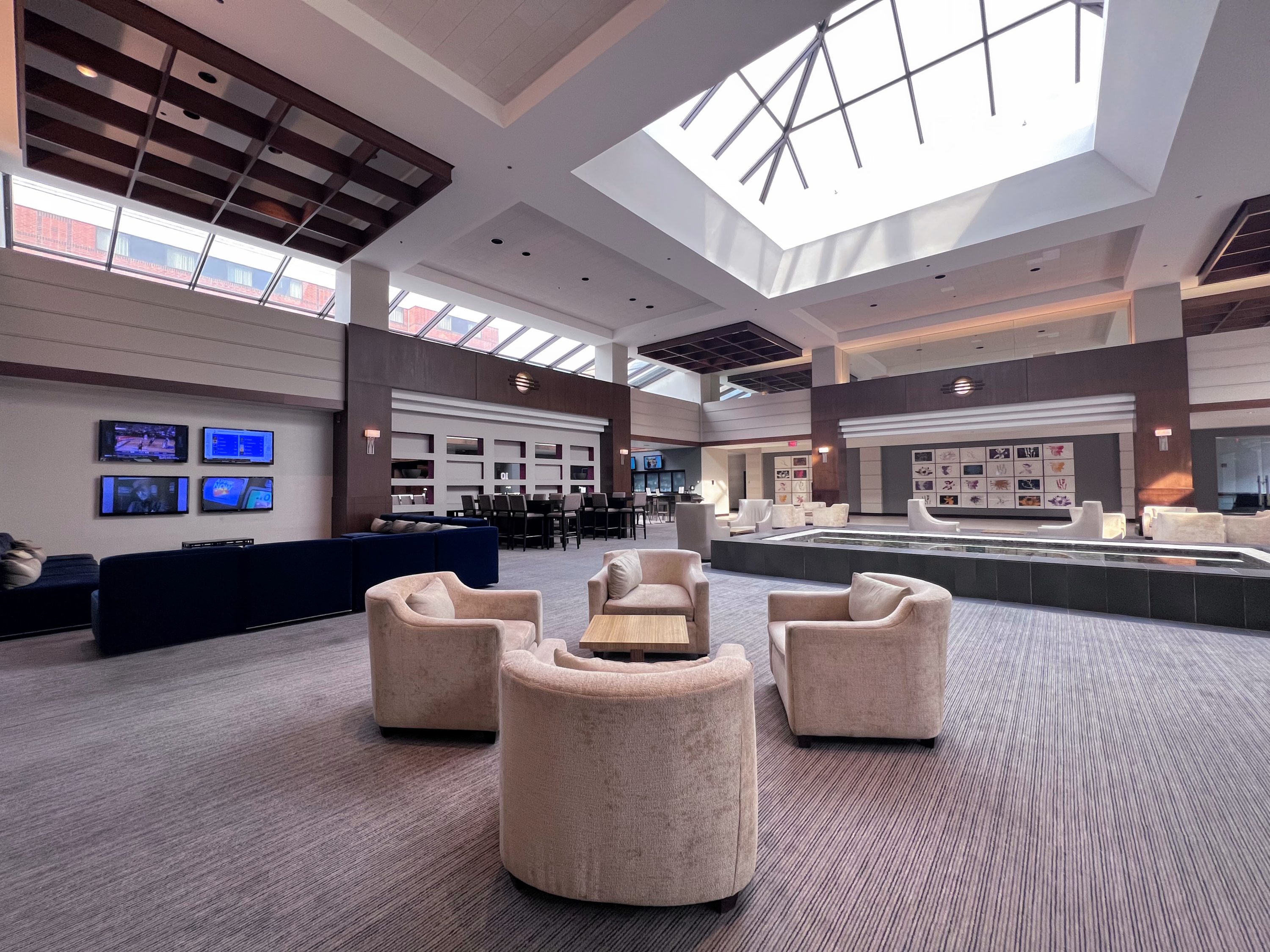 Lobby of Hyatt Regency Deerfield