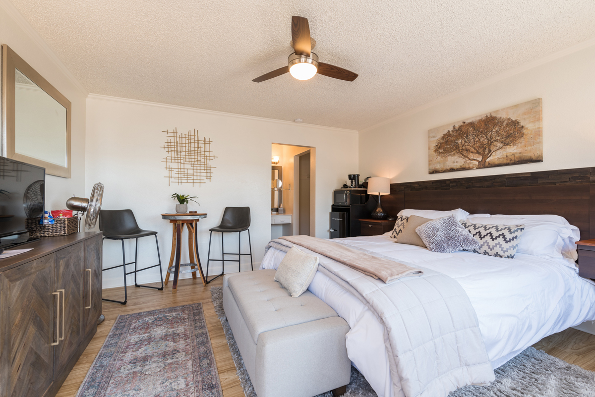 Shell Beach Inn