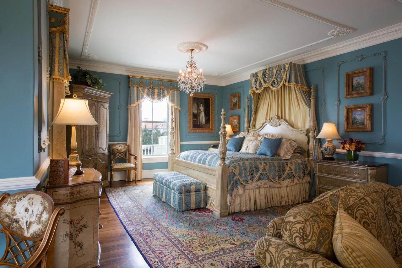 The Chanler at Cliff Walk