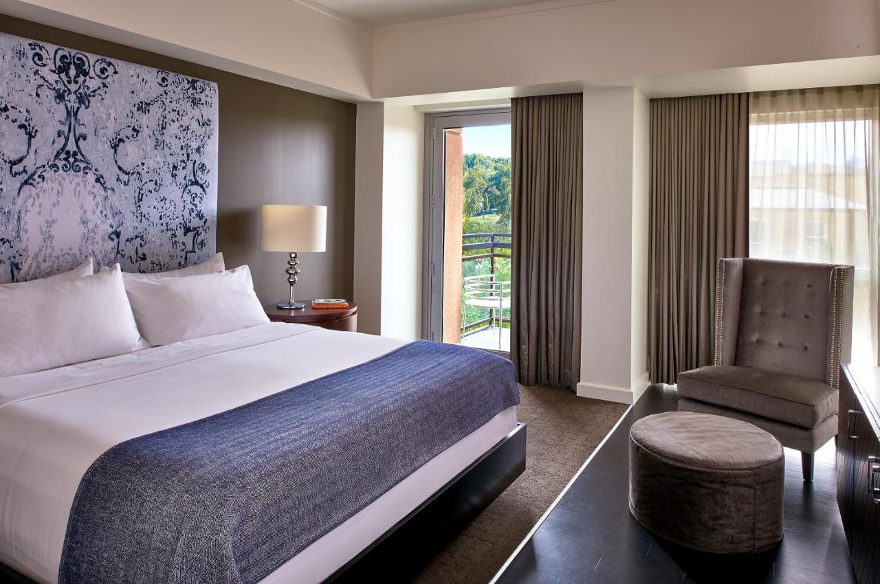 The Fontaine Hotel