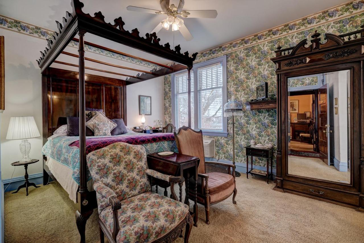 The Grandison Inn at Maney Park