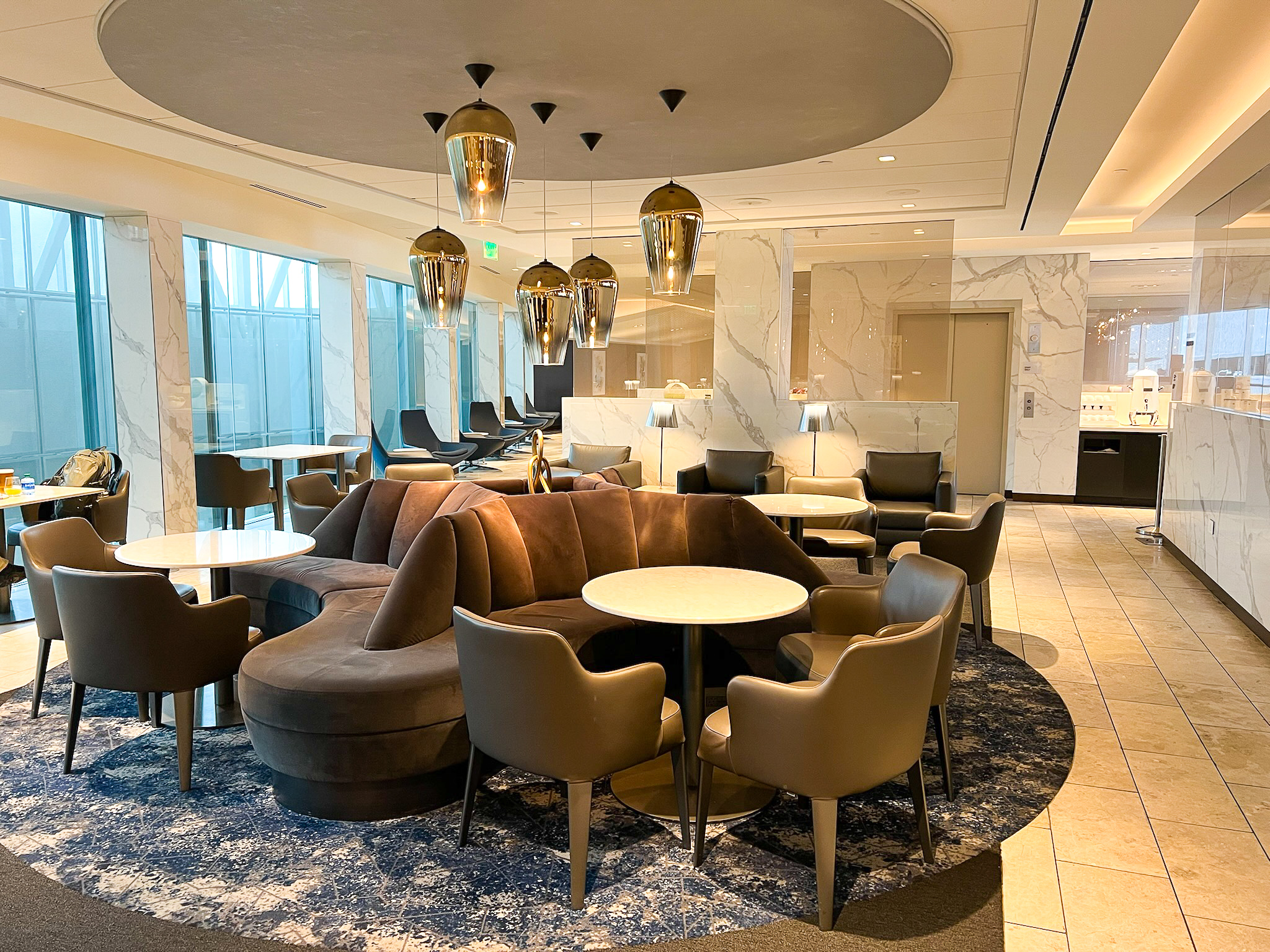 United Polaris Lounge Houston IAH seating