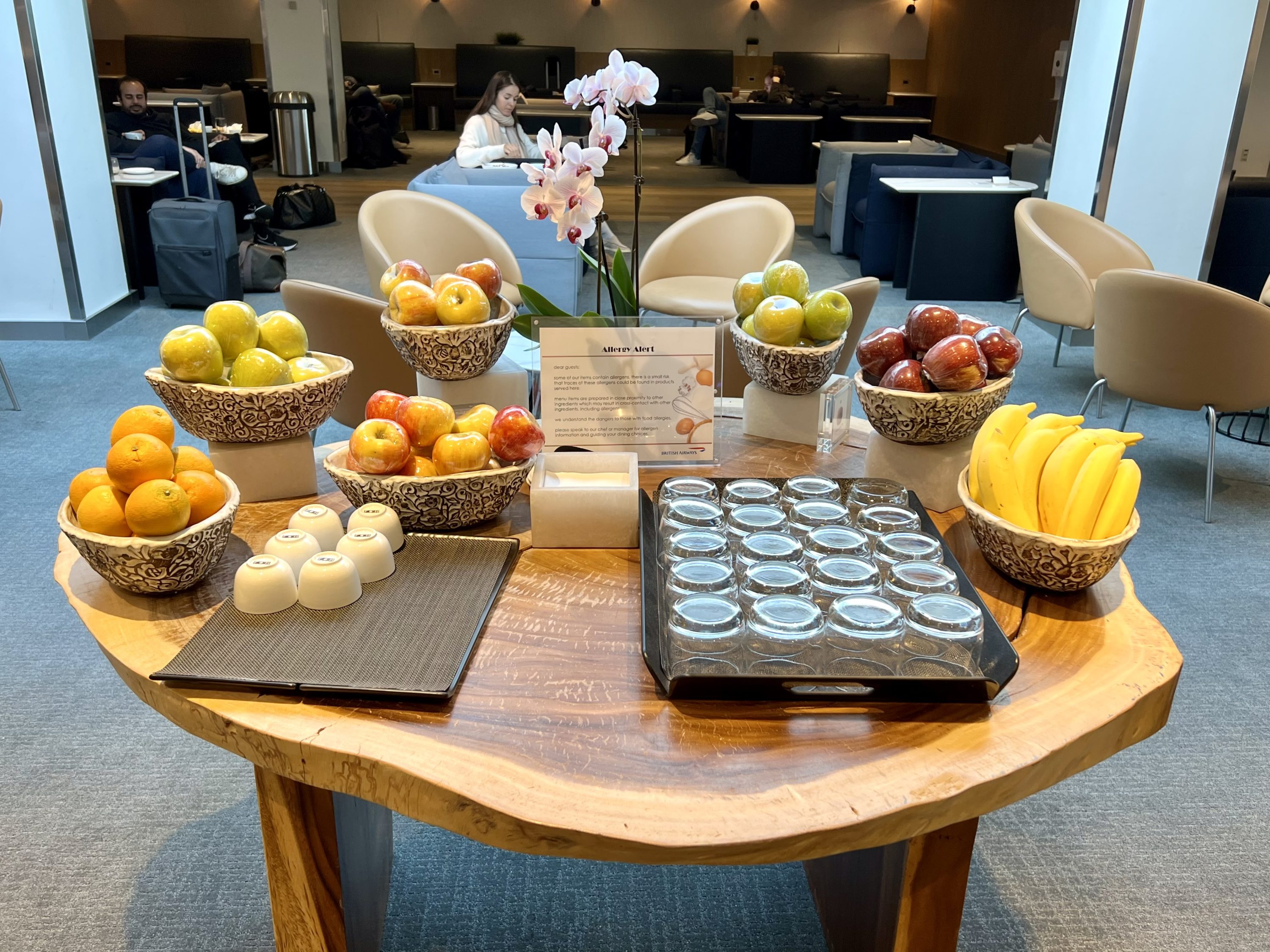 British Airways Boeing 777 300 Club Suite JFK Galleries Lounge fruit
