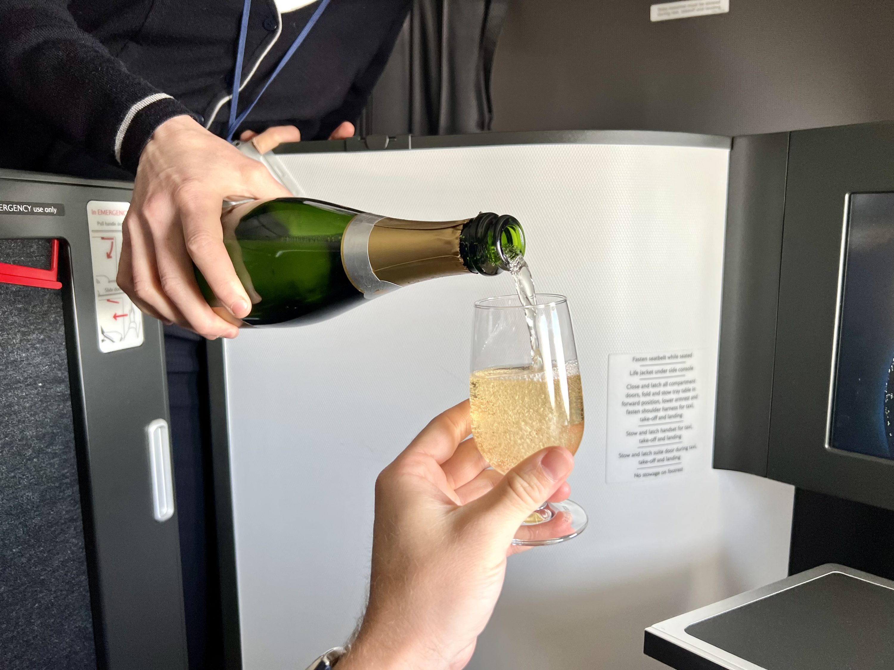 British Airways Boeing 777 300 Club Suite fb freeflowing Champagne