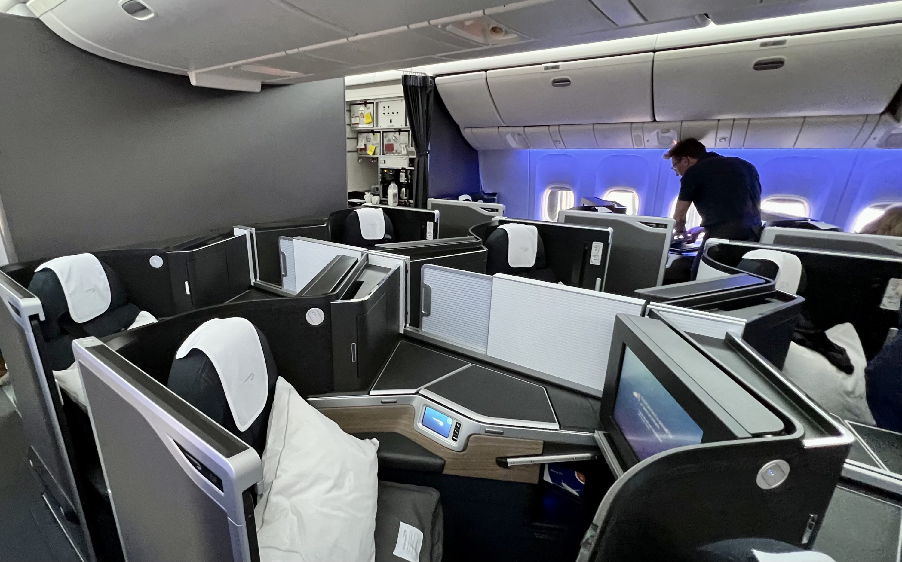 British Airways Boeing 777 300 Club Suite smaller cabin middle seats British Airways Boeing 777 300 Club Suite smaller cabin middle seats