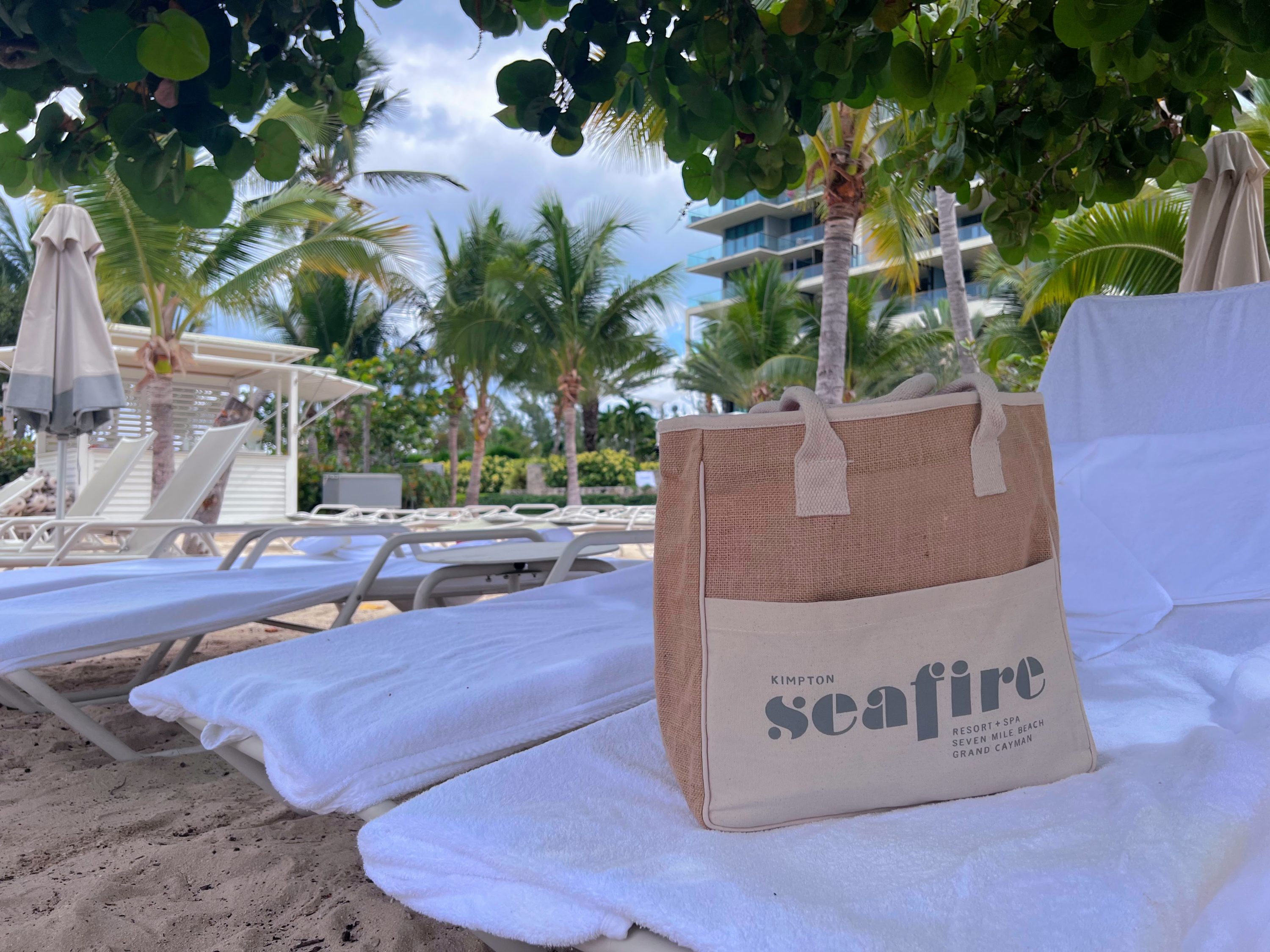 Kimpton Seafire beach bag
