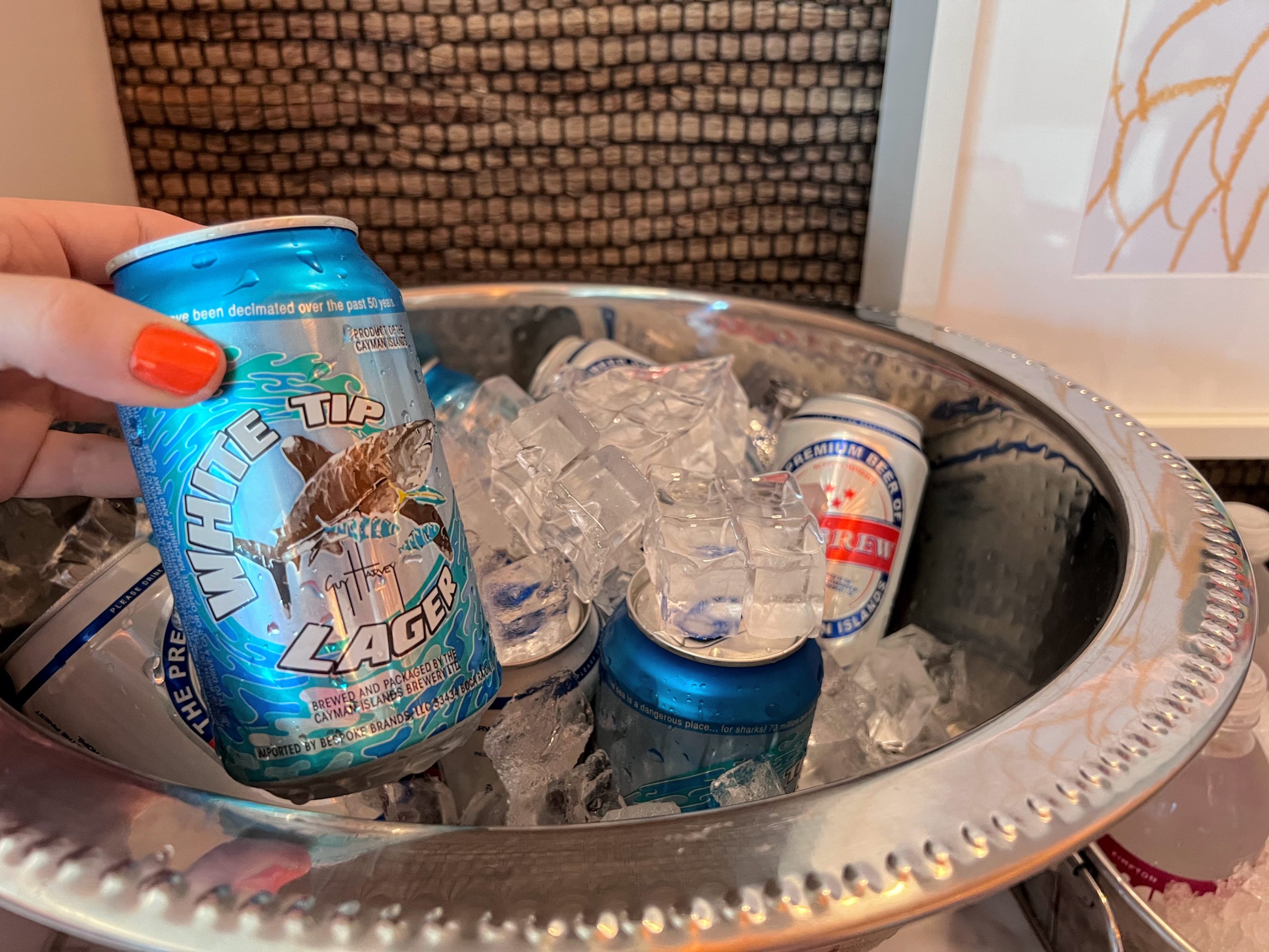 Kimpton Seafire happy hour for adults