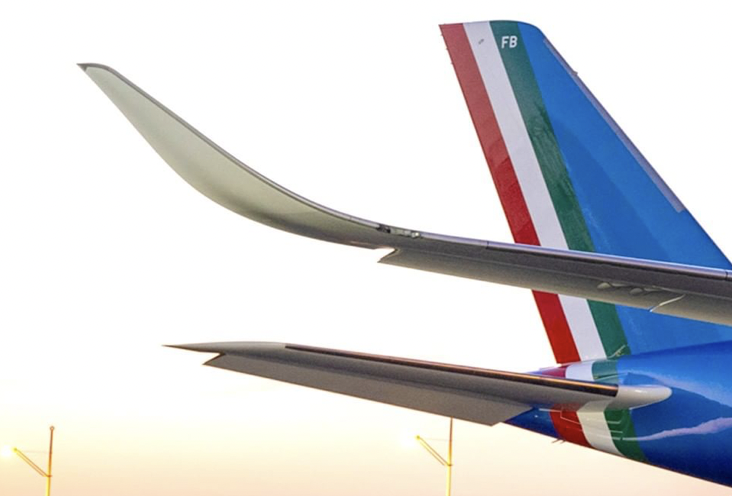 ITA Airbus A350 wingtip