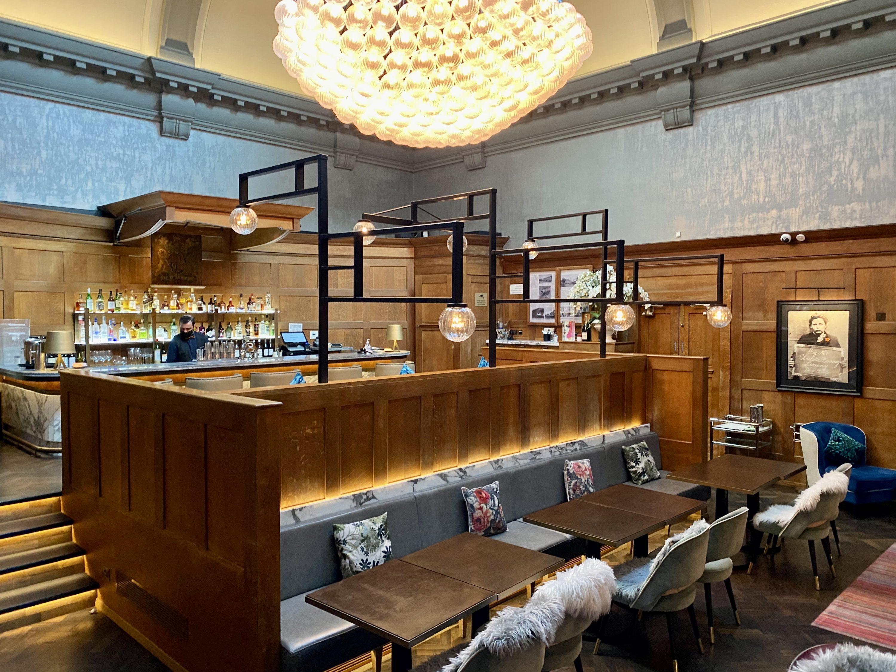 The Dixon London Autograph Collection Courtroom Bar