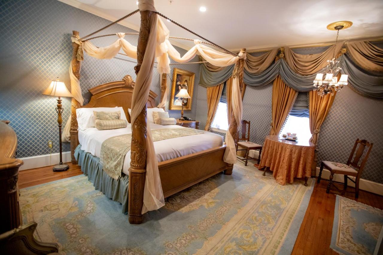 1840s Carrollton Inn