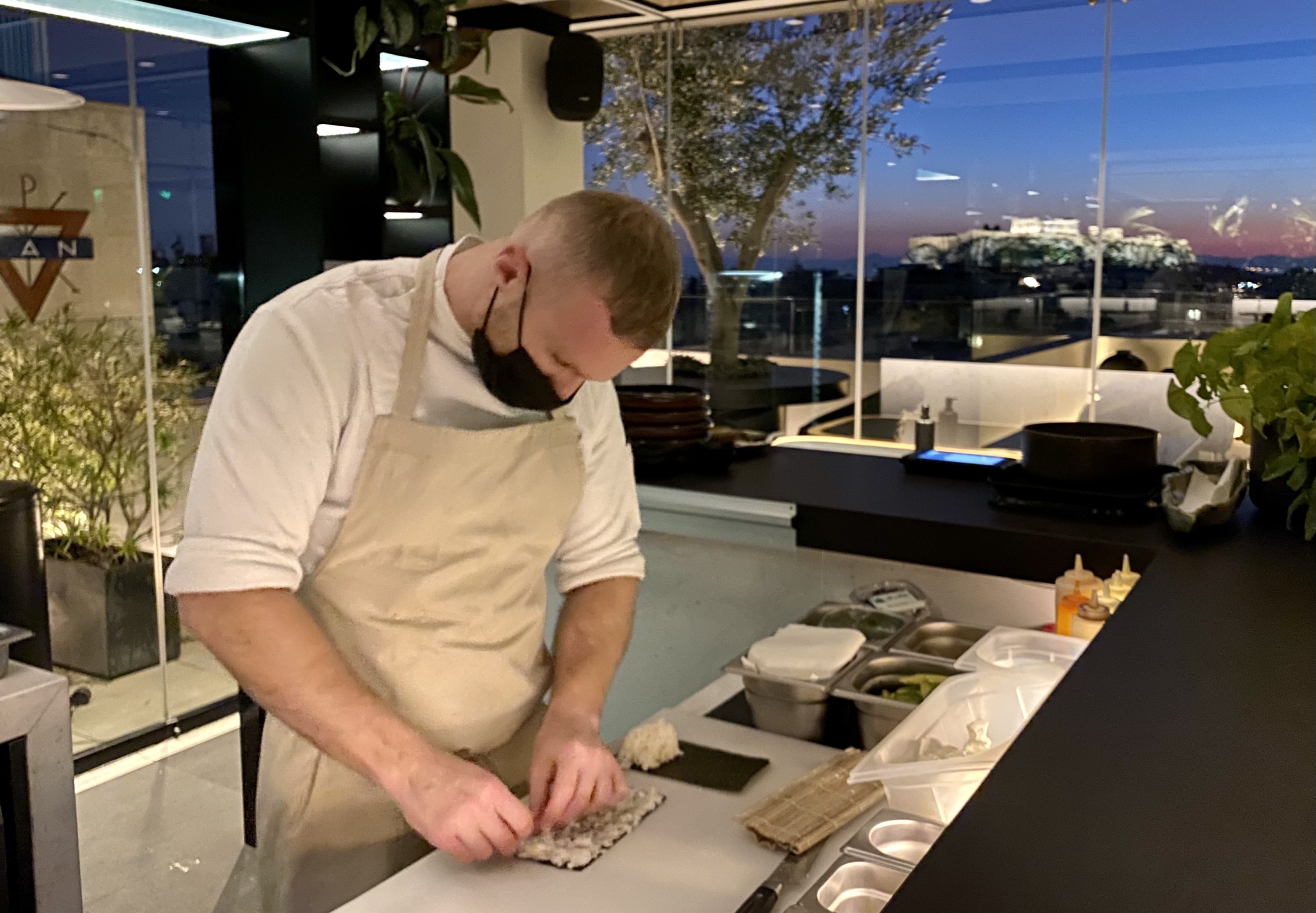 Academias Hotel Nyx Japanese Fusion Gastrobar sushi chef