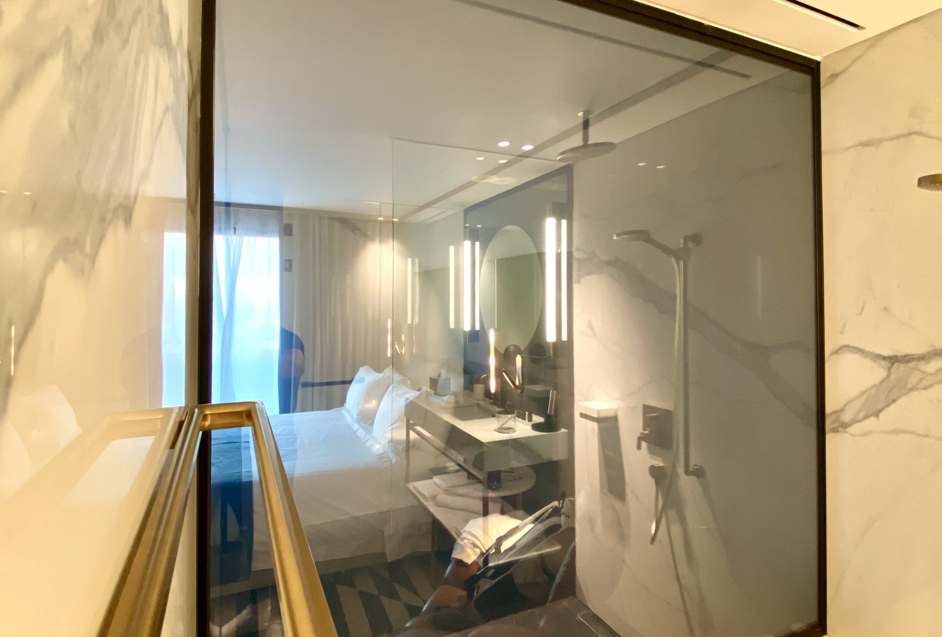 Academias Hotel bathroom shower glass
