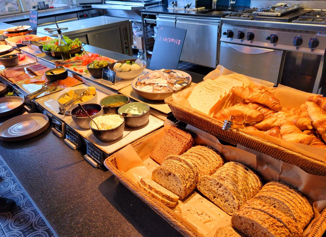 Canopy by Hilton Reykjavik Breakfast Buffet